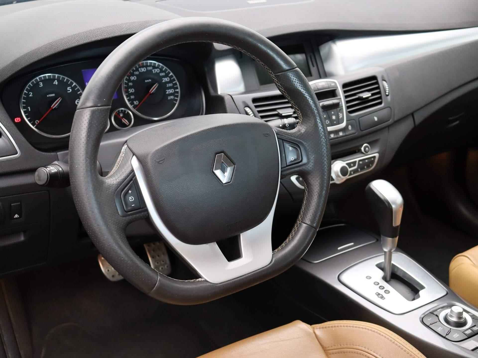 Renault Laguna Coupé 3.5 V6 240pk Initiale | Leder | 4-Control | Stoelverwarming | Bose audio | - 5/48