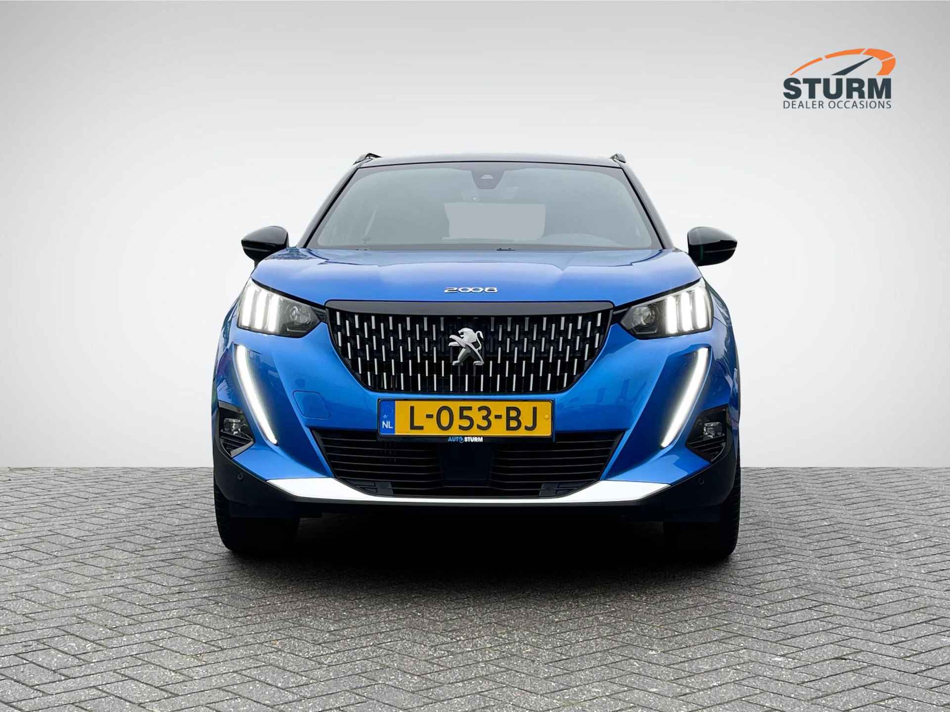 Peugeot 2008 1.2 PureTech GT Pack Automaat | Trekhaak | Panoramadak | Nappa Leder | Stoelverwarming | 360° Camera | Massagestoel | Rijklaarprijs! - 2/31