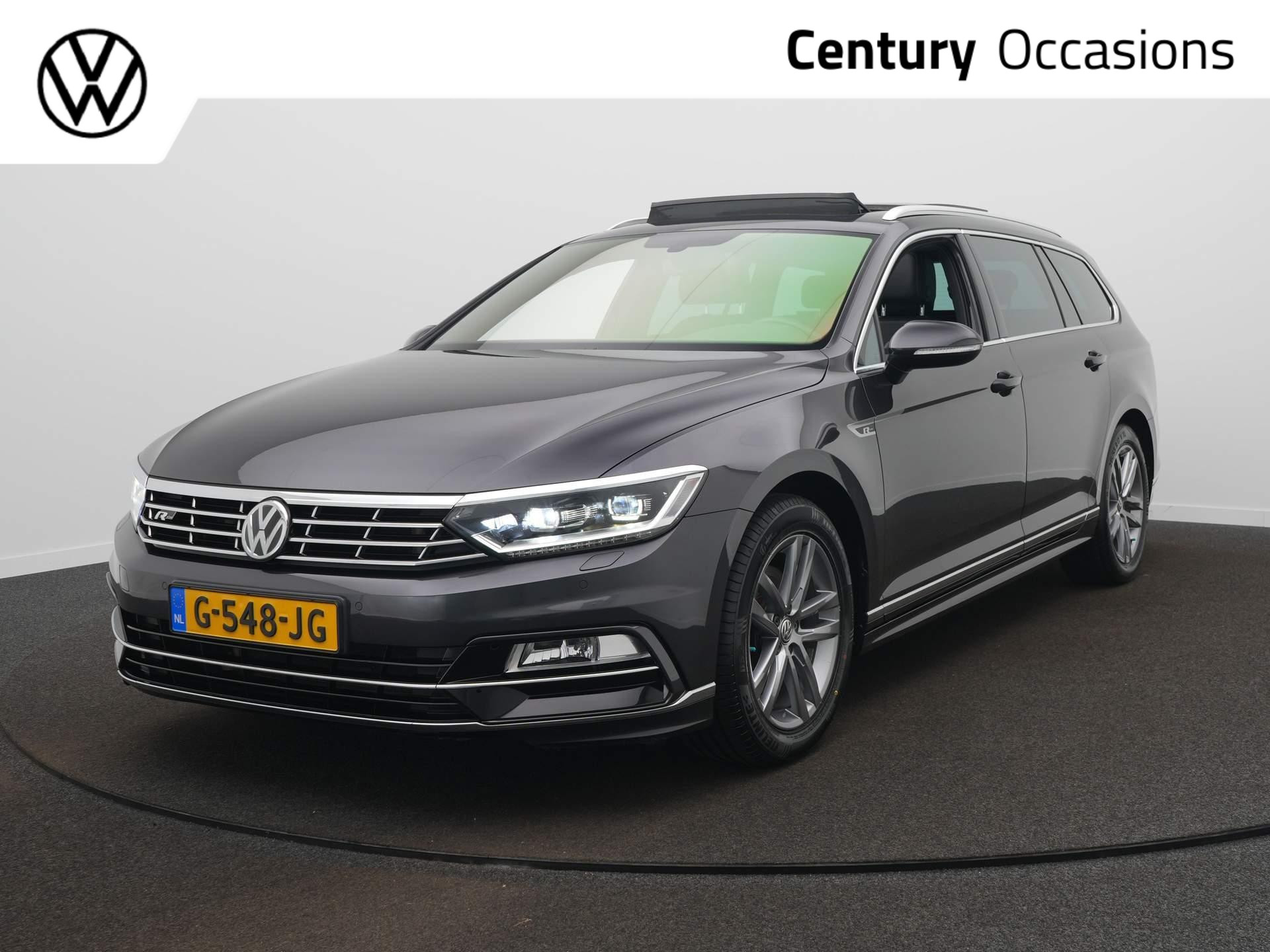 Volkswagen Passat Variant 1.5 TSI Highline Business R Leer / Panoramadak / Trekhaak