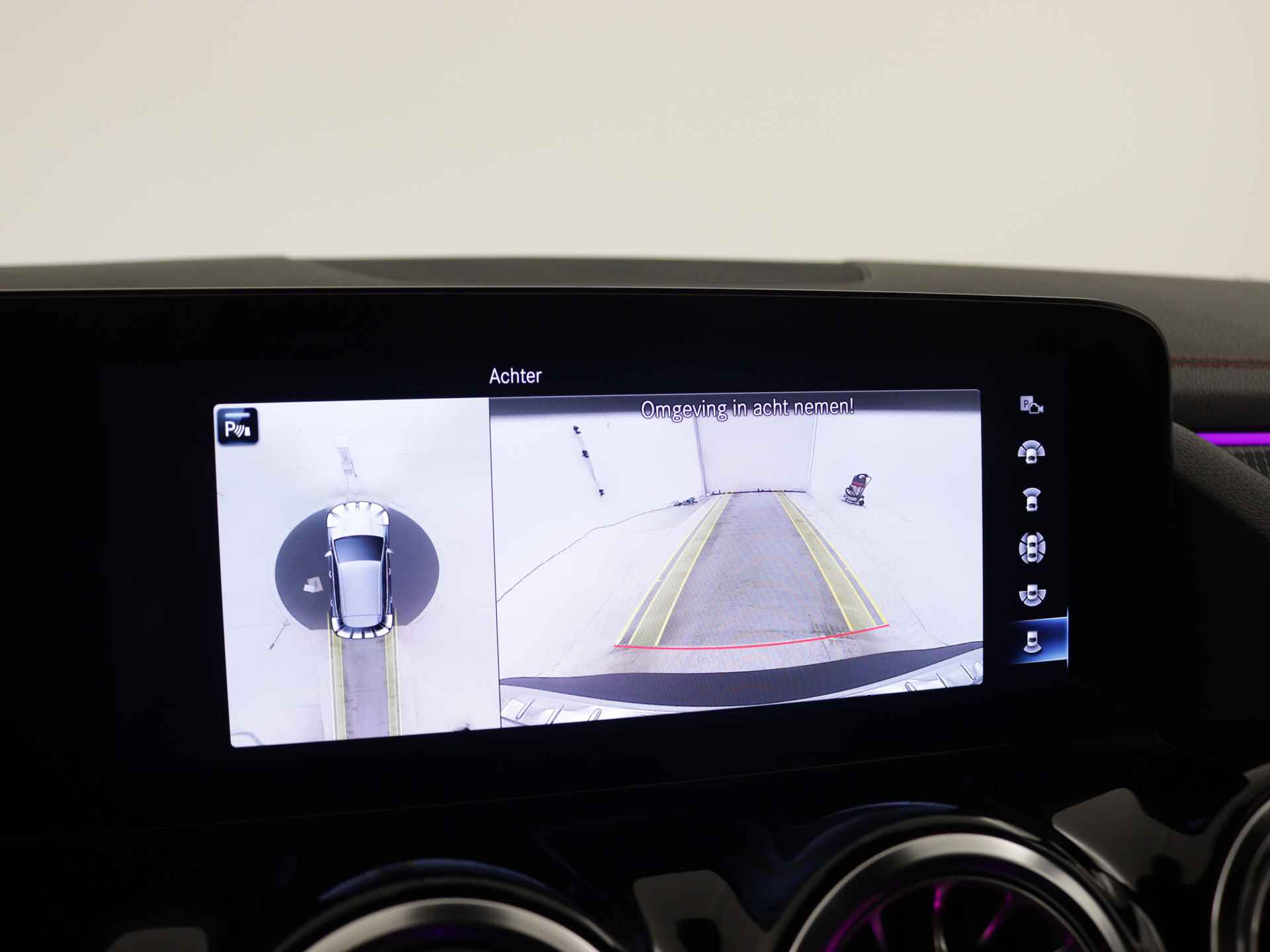 Mercedes-Benz EQA 250+ 71 kWh AMG | NIghtpakket | Memory | Dodehoekassistent | Sfeerverlichting | Augmented Reality | KEYLESS-GO comfort pakket | Parkeerpakket met 360°-camera | Stoelverwarming vooraan | - 9/38