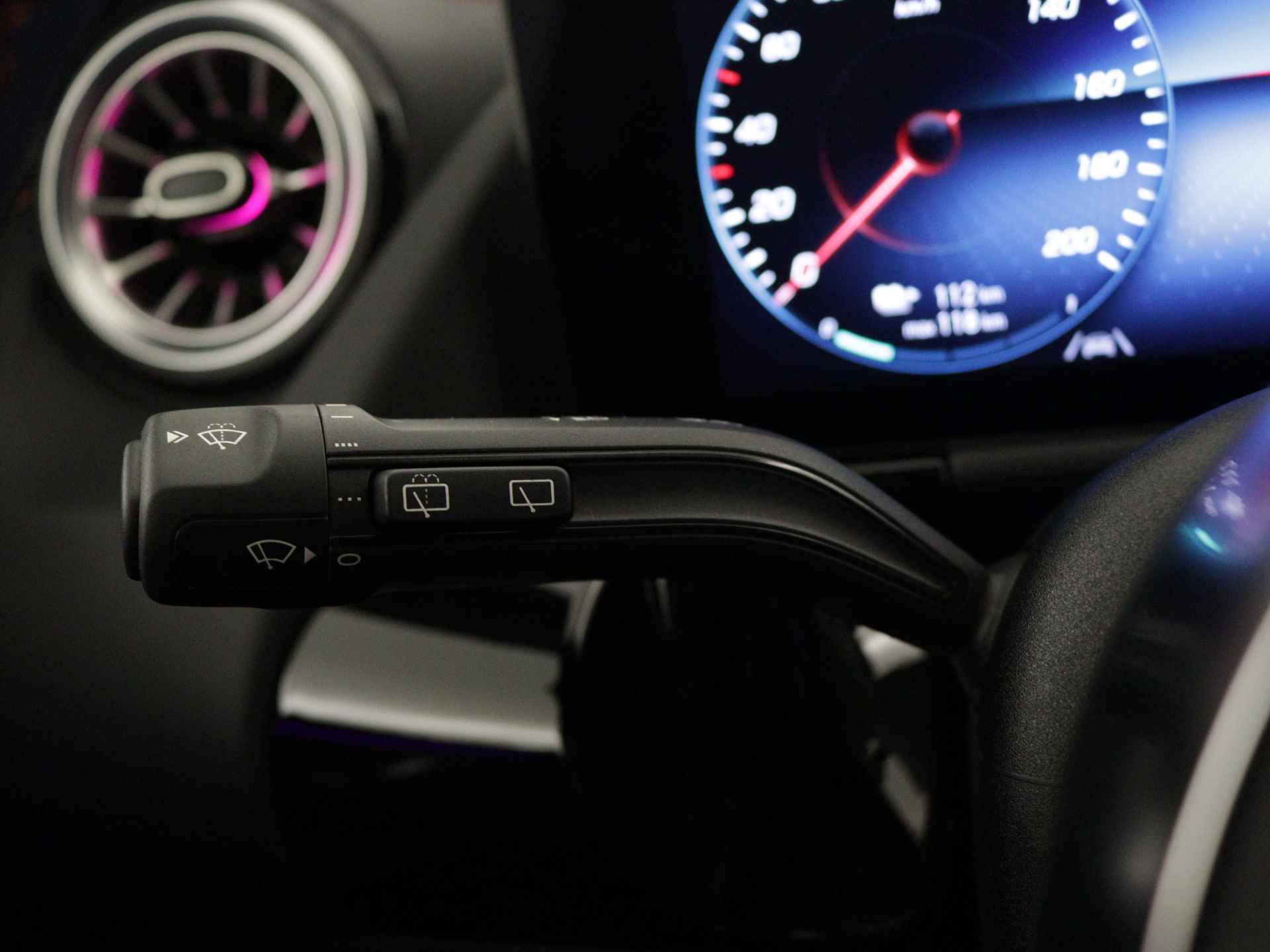 Mercedes-Benz EQA 250+ 71 kWh AMG | NIghtpakket | Memory | Dodehoekassistent | Sfeerverlichting | Augmented Reality | KEYLESS-GO comfort pakket | Parkeerpakket met 360°-camera | Stoelverwarming vooraan | - 20/38