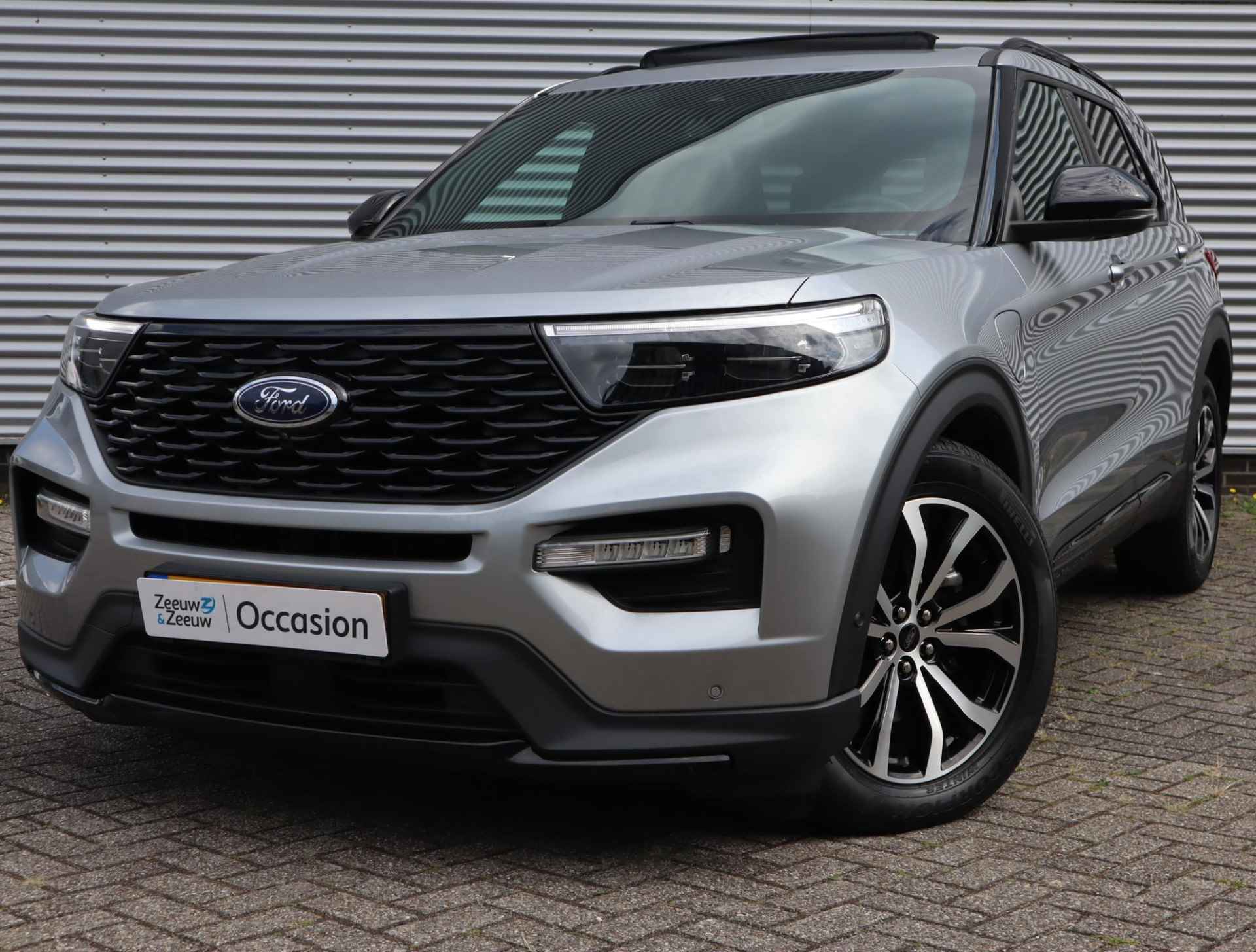 Ford Explorer 3.0 V6 EcoBoost PHEV ST-Line | Dealer onderhouden | Panorama-dak | Camera | Stoel, Stuur en Voorruitverwarming | Adaptieve Cruise Control | elektrische achterklep | BLIS | 360 Graden Camera - 2/55