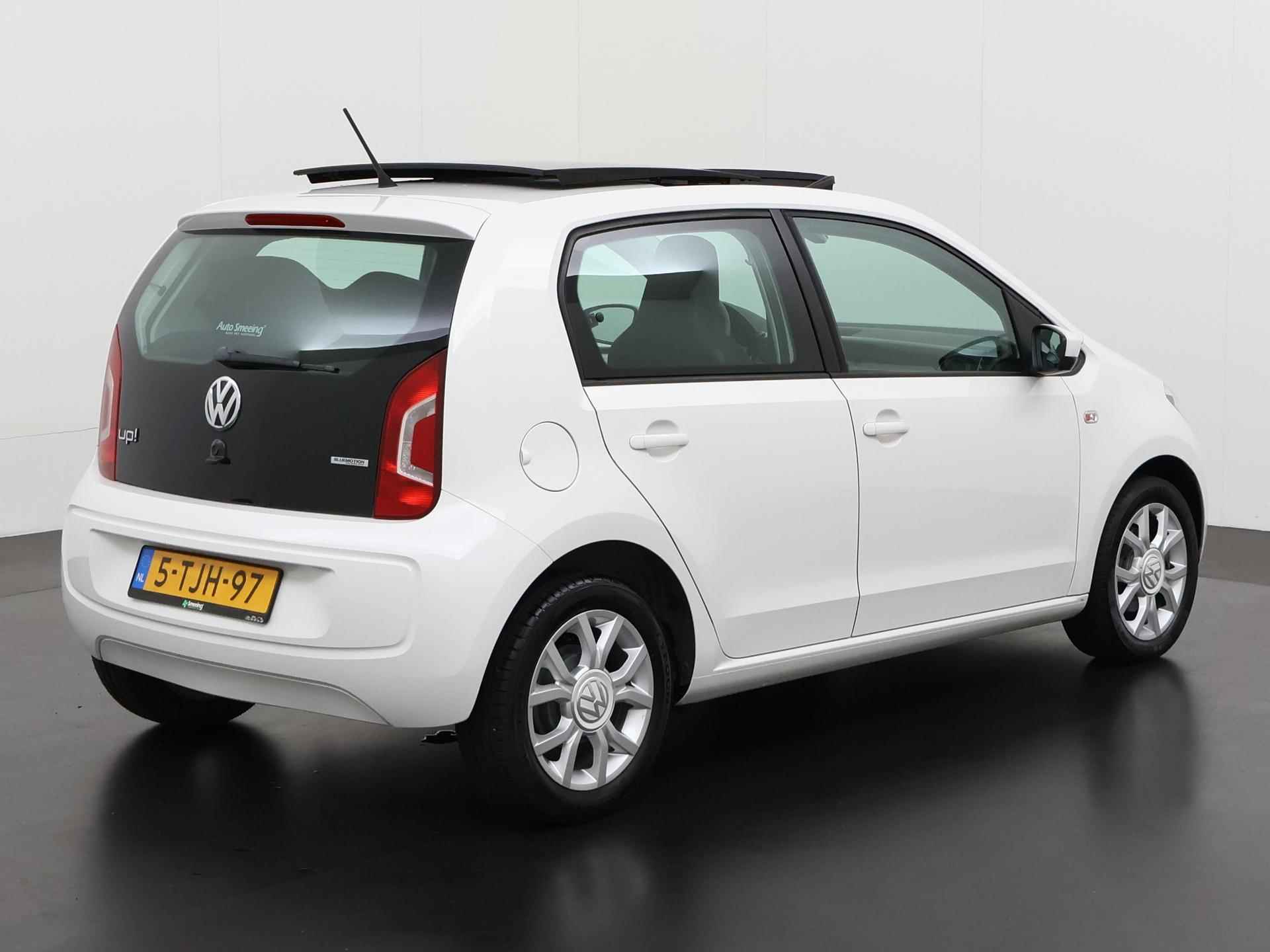 Volkswagen Up! 1.0 move up! BlueMotion | Schuifdak | Lichtmetalen velgen | Zondag Open! - 4/29