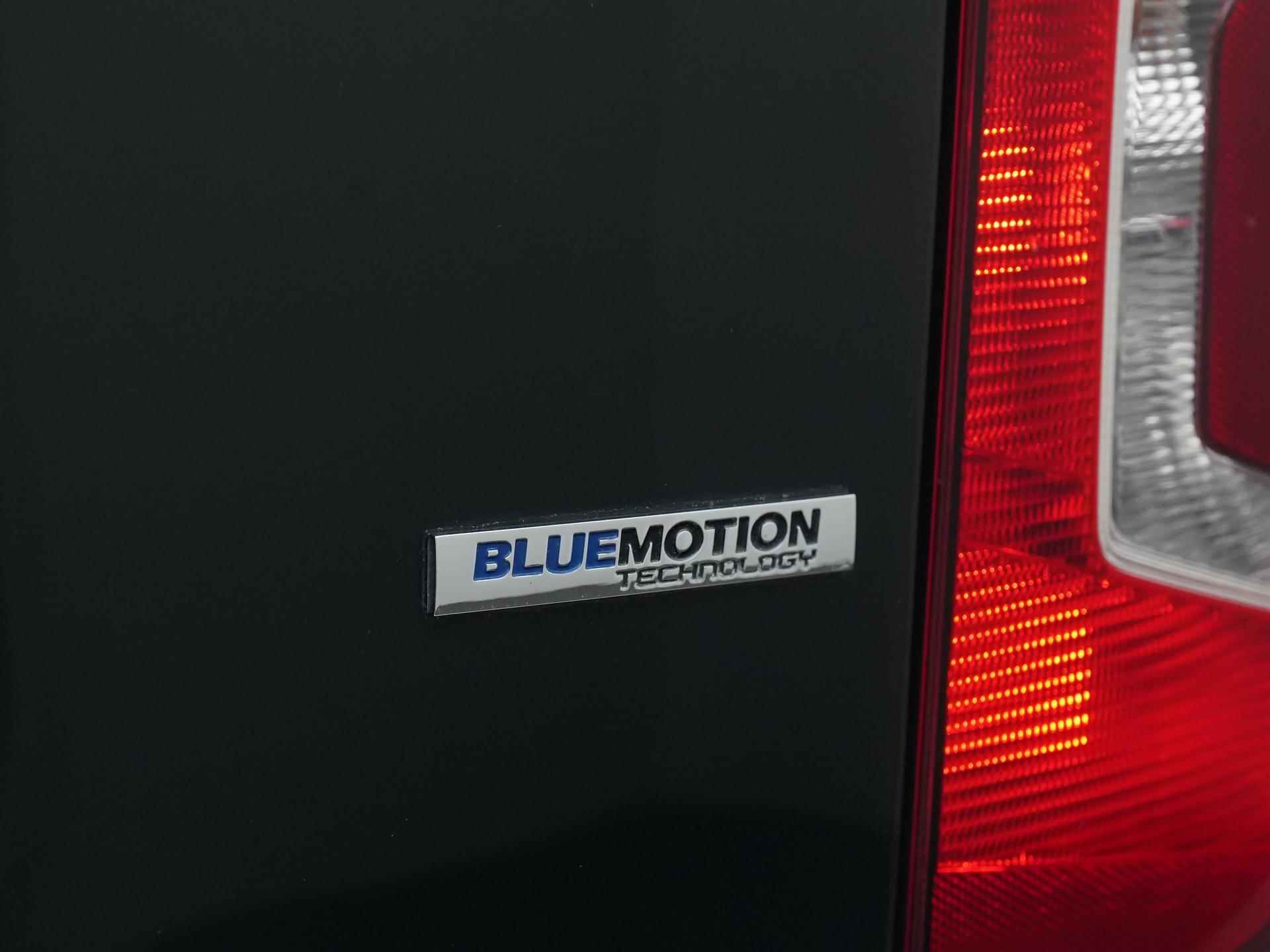 Volkswagen Up! 1.0 move up! BlueMotion | Schuifdak | Lichtmetalen velgen | Zondag Open! - 17/29