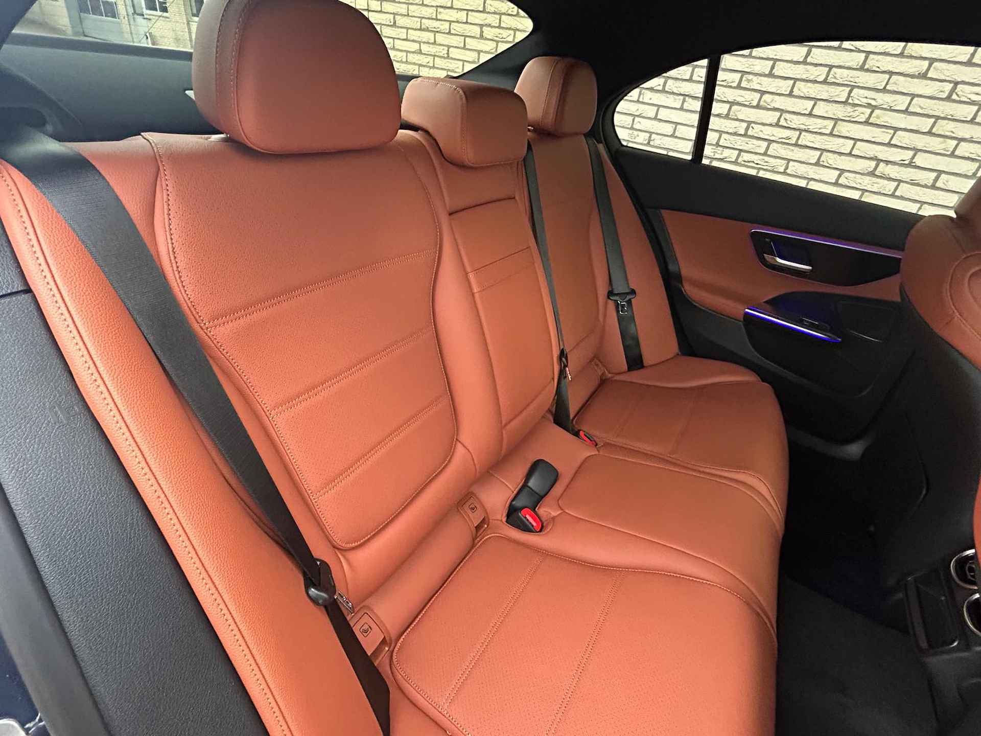 Mercedes-Benz C-Klasse C 180 Star Edition Luxury Line Automaat | Smartphone integratie | Achteruitrijcamera | Parkeerassistent | Spoorassistent | Memory | DAB+| Trekhaak | Stoelverwarming - 15/19