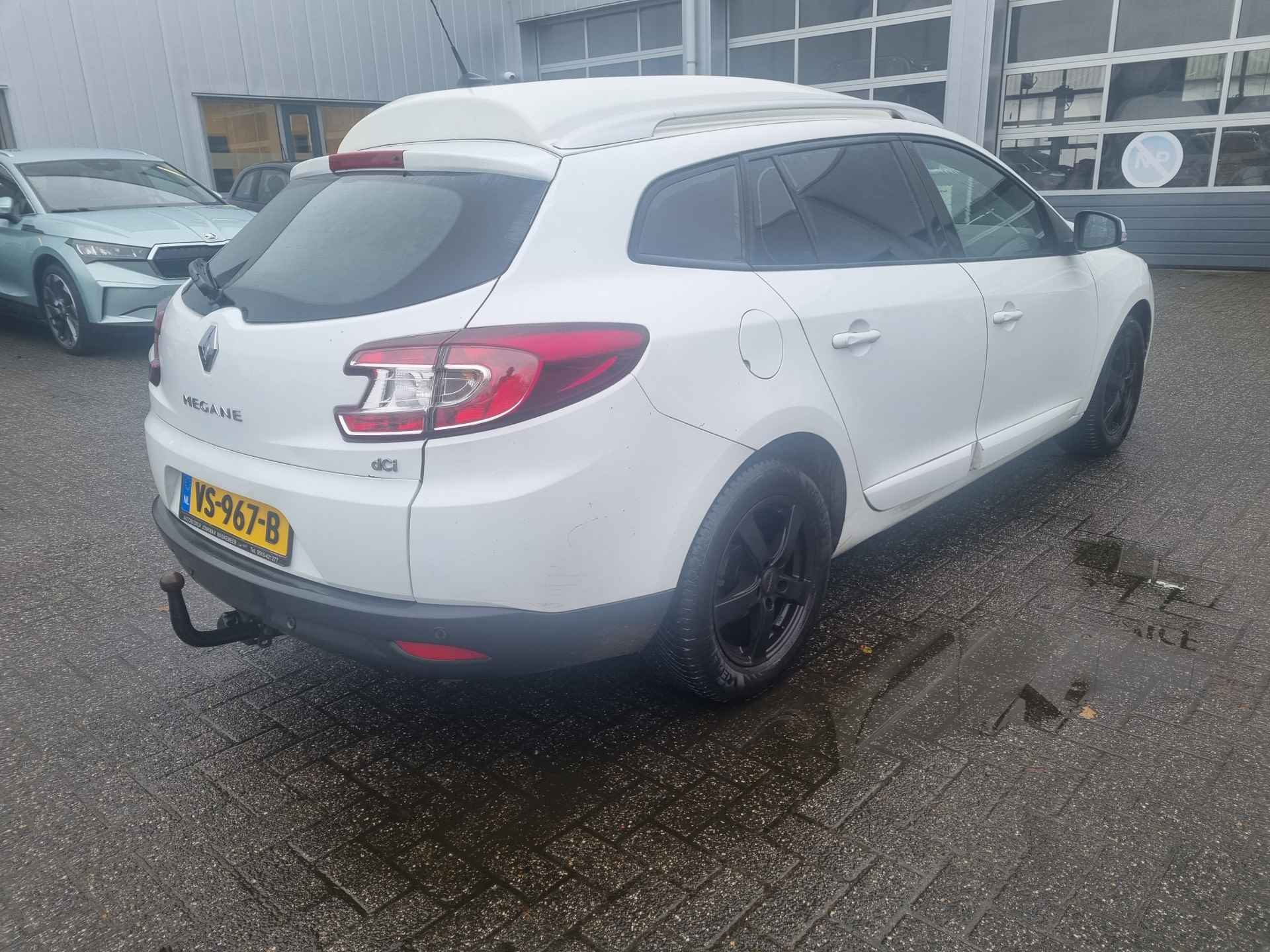 Renault Mégane 1.5 dCi Expression S&S - 4/11