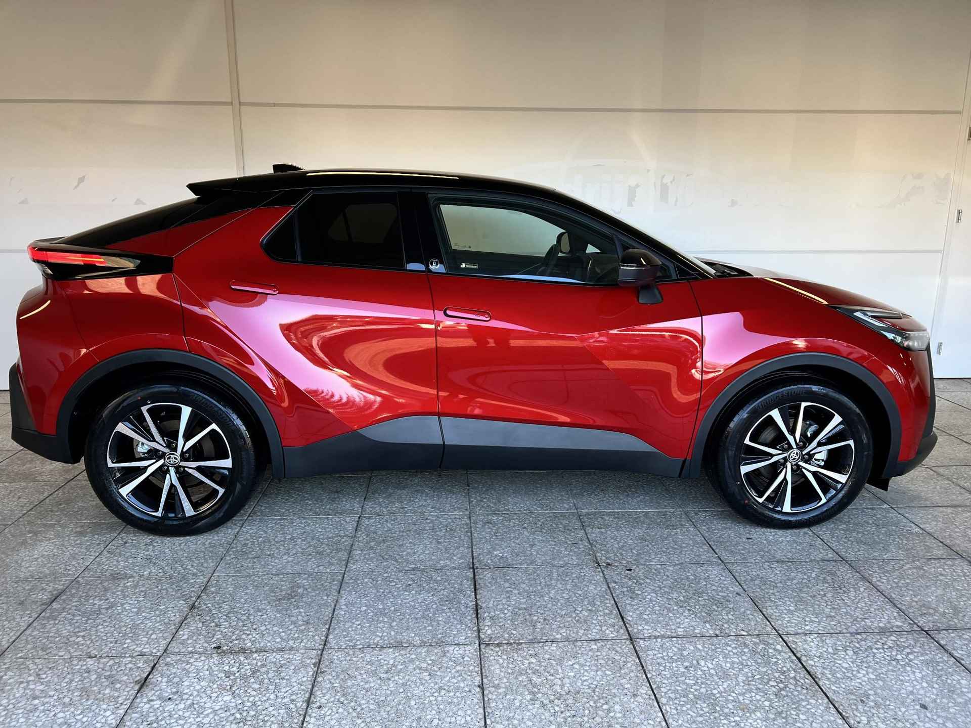 Toyota C-HR 2.0 Hybrid 200 Bi-tone - 3/25