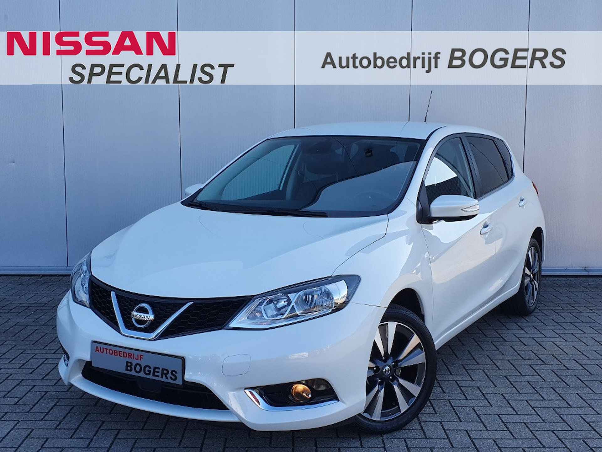 Nissan Pulsar 1.2 DIG-T N-Connecta Navigatie, Climate Control, Cruise Control, 17"Lm, Half Leder, Achteruitrijcamera - 1/23