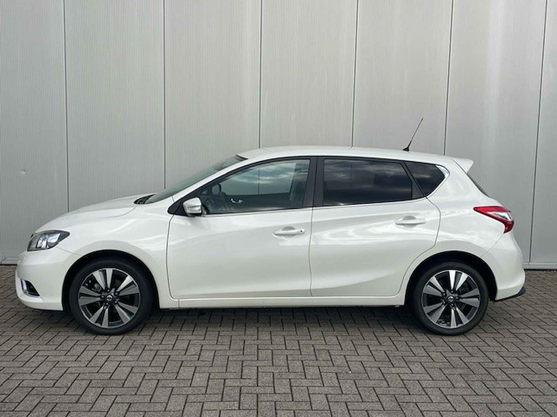 Nissan Pulsar 1.2 DIG-T N-Connecta Navigatie, Climate Control, Cruise Control, 17"Lm, Half Leder, Achteruitrijcamera - 3/22