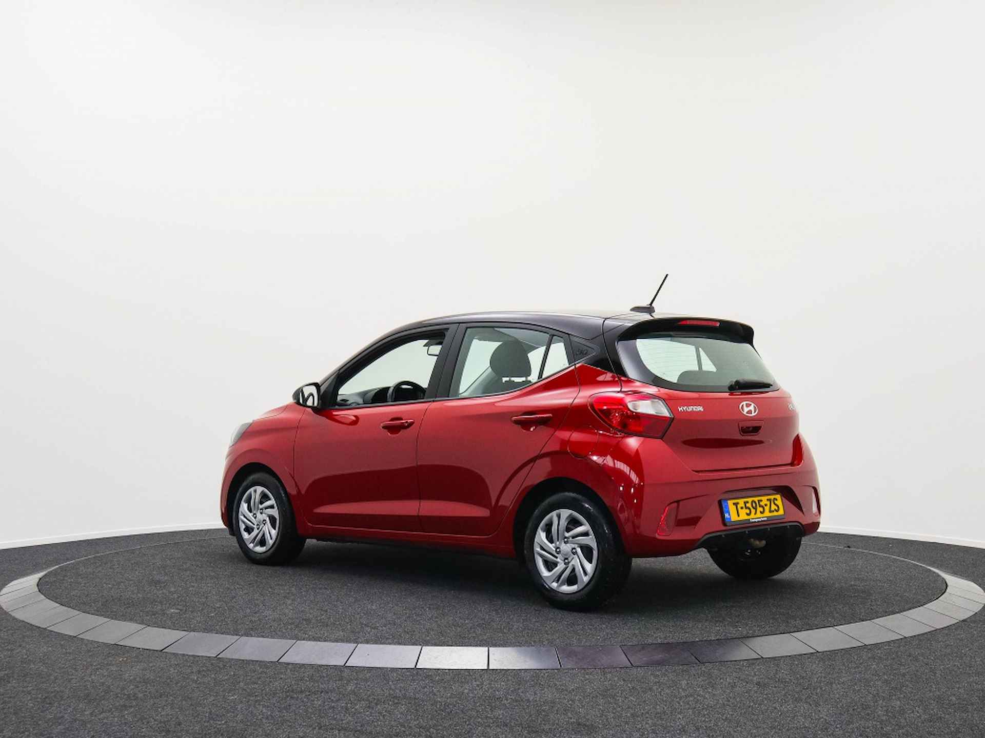 Hyundai i10 1.0 Comfort Smart | Navigatie | Private lease 315 p.m. - 2/41