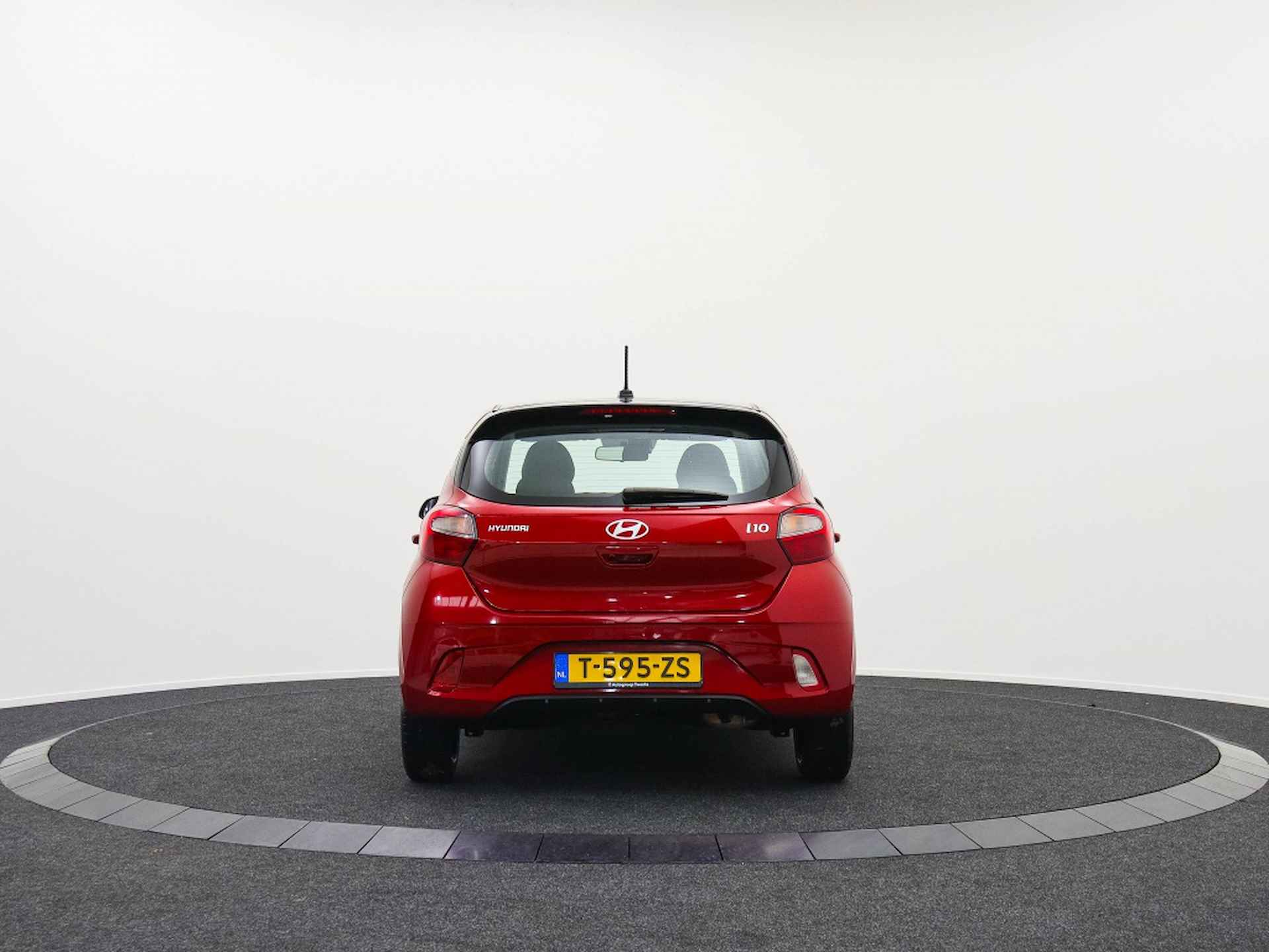 Hyundai i10 1.0 Comfort Smart | Navigatie | Private lease 315 p.m. - 8/41