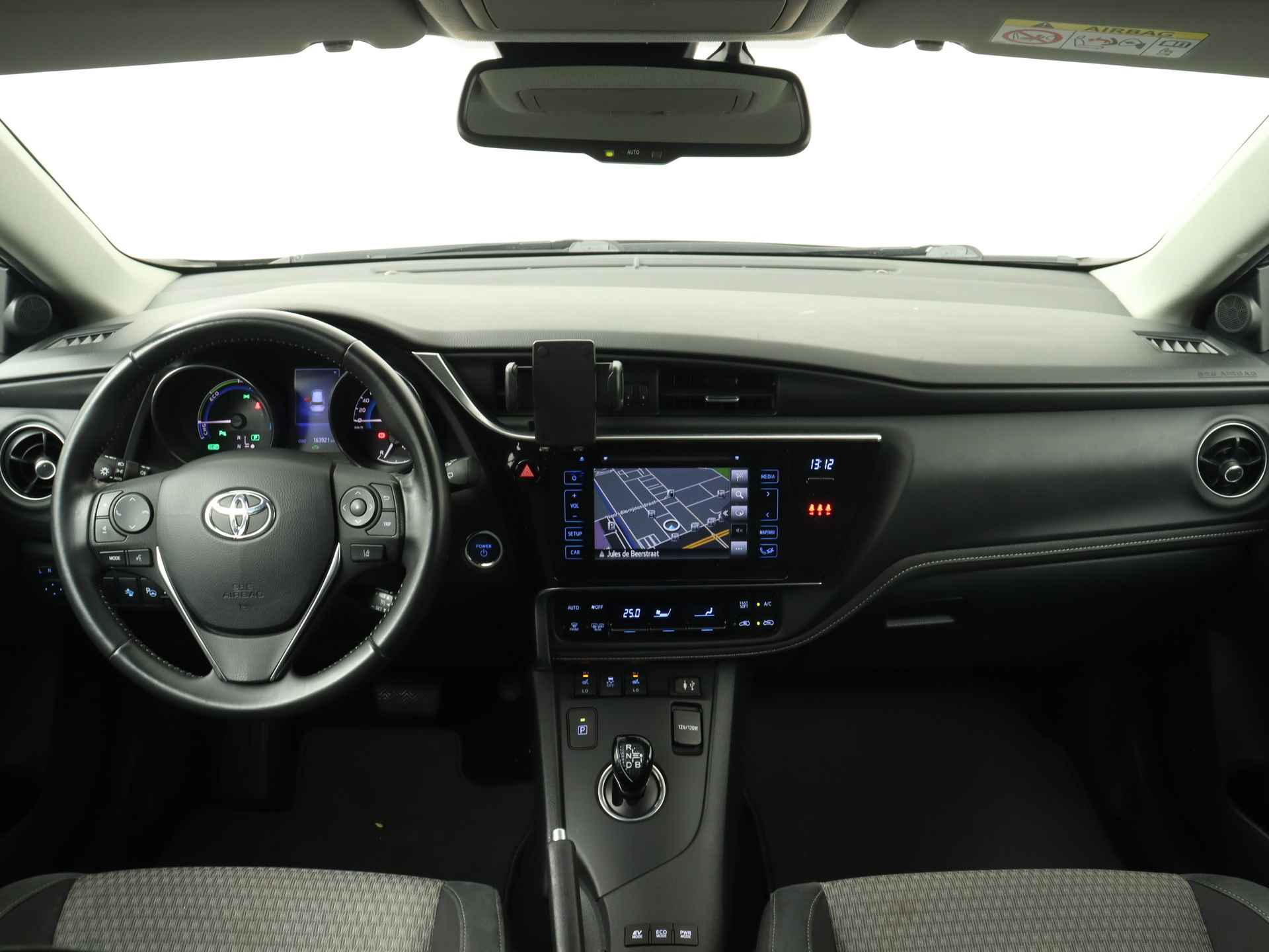 Toyota Auris 1.8 Hybrid Dynamic Ultimate | Navigatie | Parkeersensoren | Camera | Stoelverwarming | - 6/45