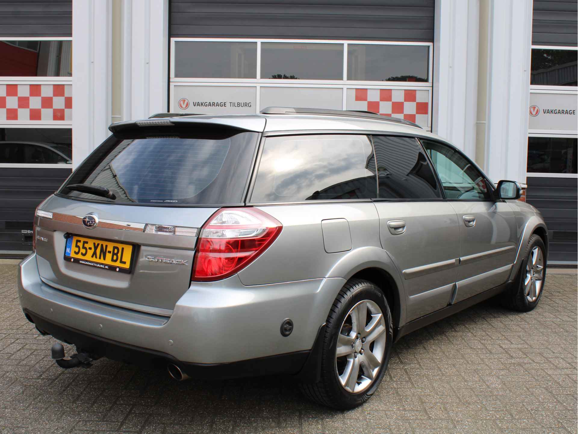 Subaru Outback 2.5i Comfort LPG-G3/Automaat/4WD/Stoelverw./Climate/Cruise/Trekhaak/Dakraam/Leer/1800kg trekgewicht/Parkeersensoren/Youngtimer - 5/48