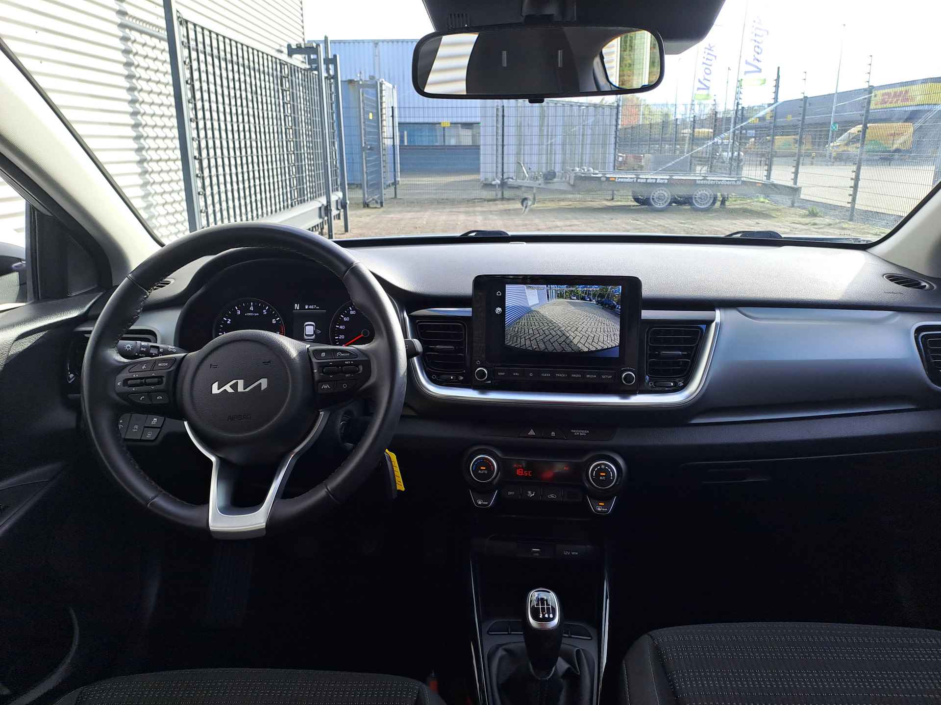 Kia Stonic 1.0 T-GDi MHEV DynamicLine Navigation Pack Camera | Climate control | Cruise control | Navigatie - 13/39