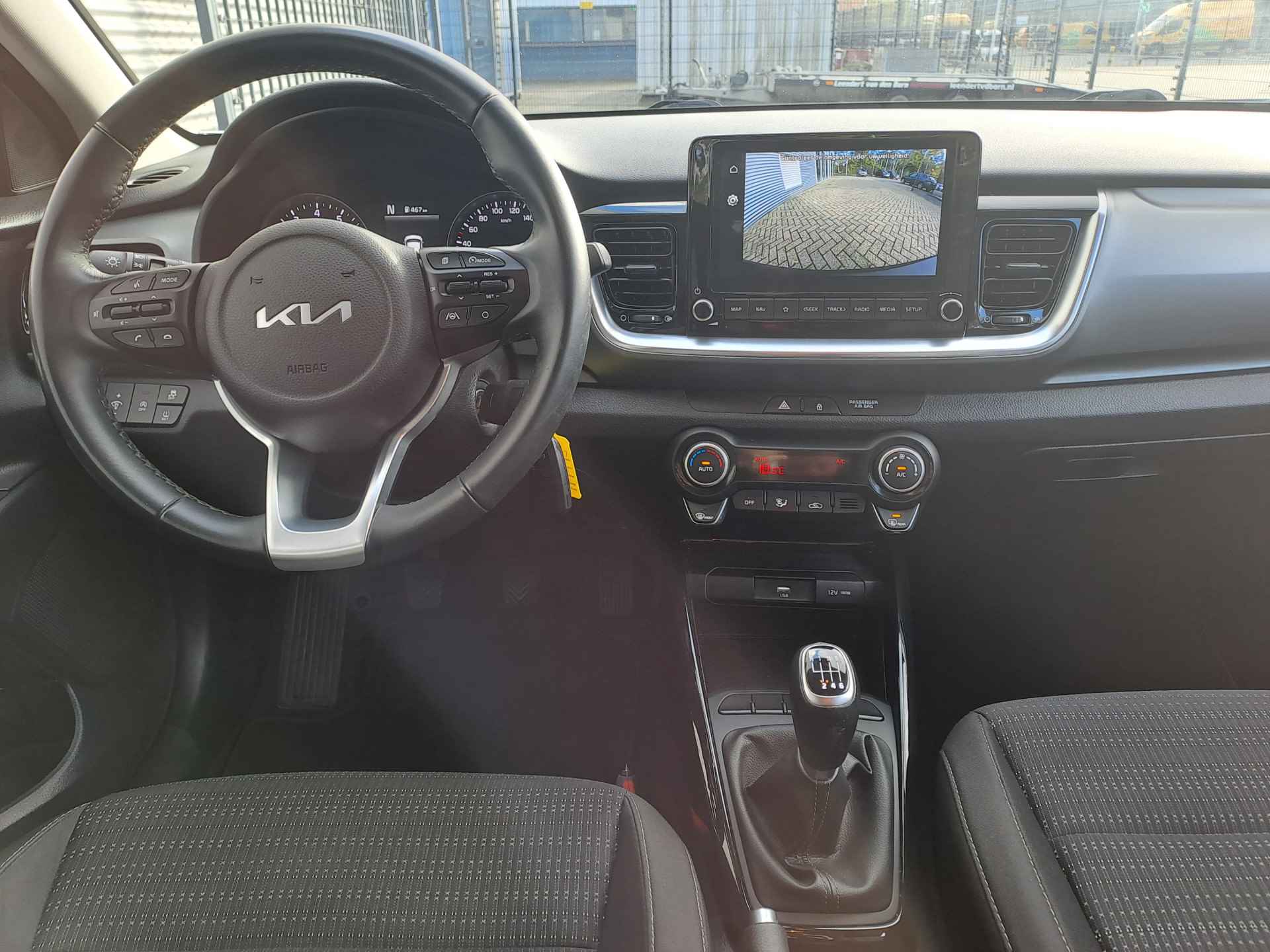 Kia Stonic 1.0 T-GDi MHEV DynamicLine Navigation Pack Camera | Climate control | Cruise control | Navigatie - 14/39