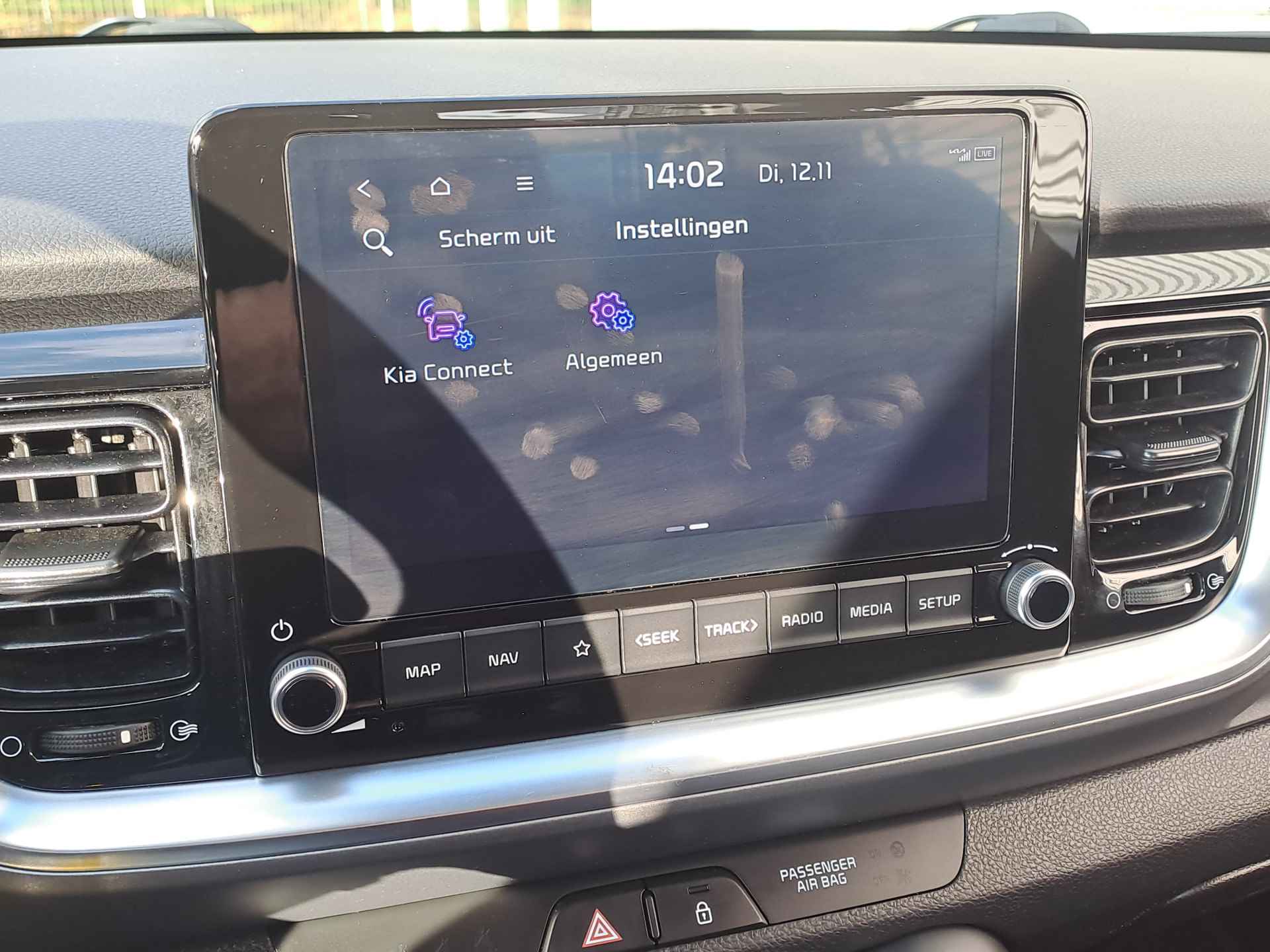 Kia Stonic 1.0 T-GDi MHEV DynamicLine Navigation Pack Camera | Climate control | Cruise control | Navigatie - 30/39