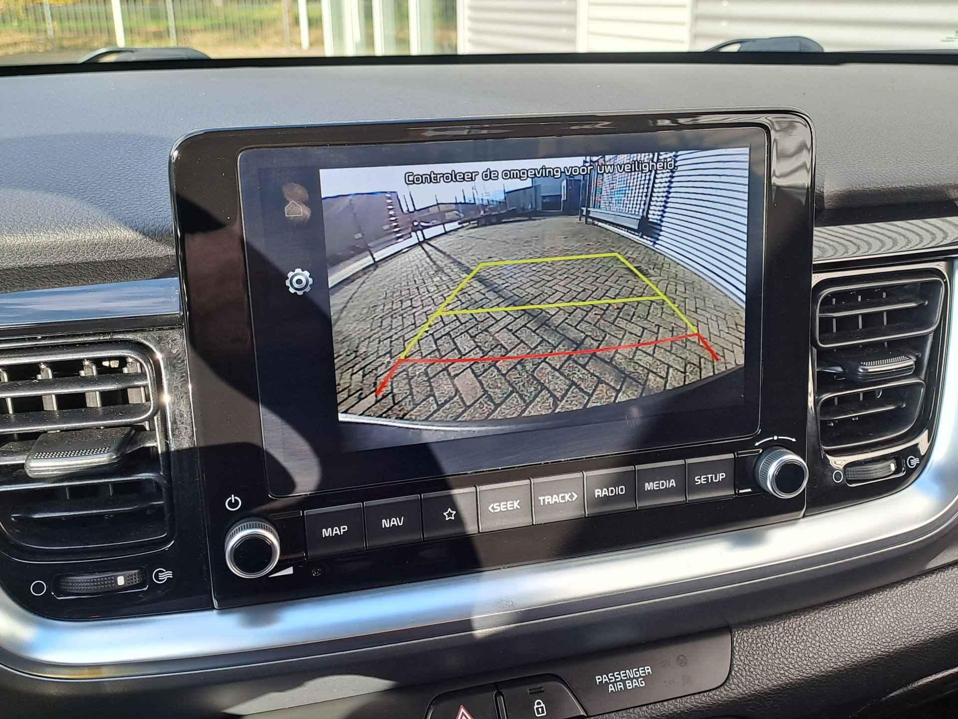 Kia Stonic 1.0 T-GDi MHEV DynamicLine Navigation Pack Camera | Climate control | Cruise control | Navigatie - 31/39