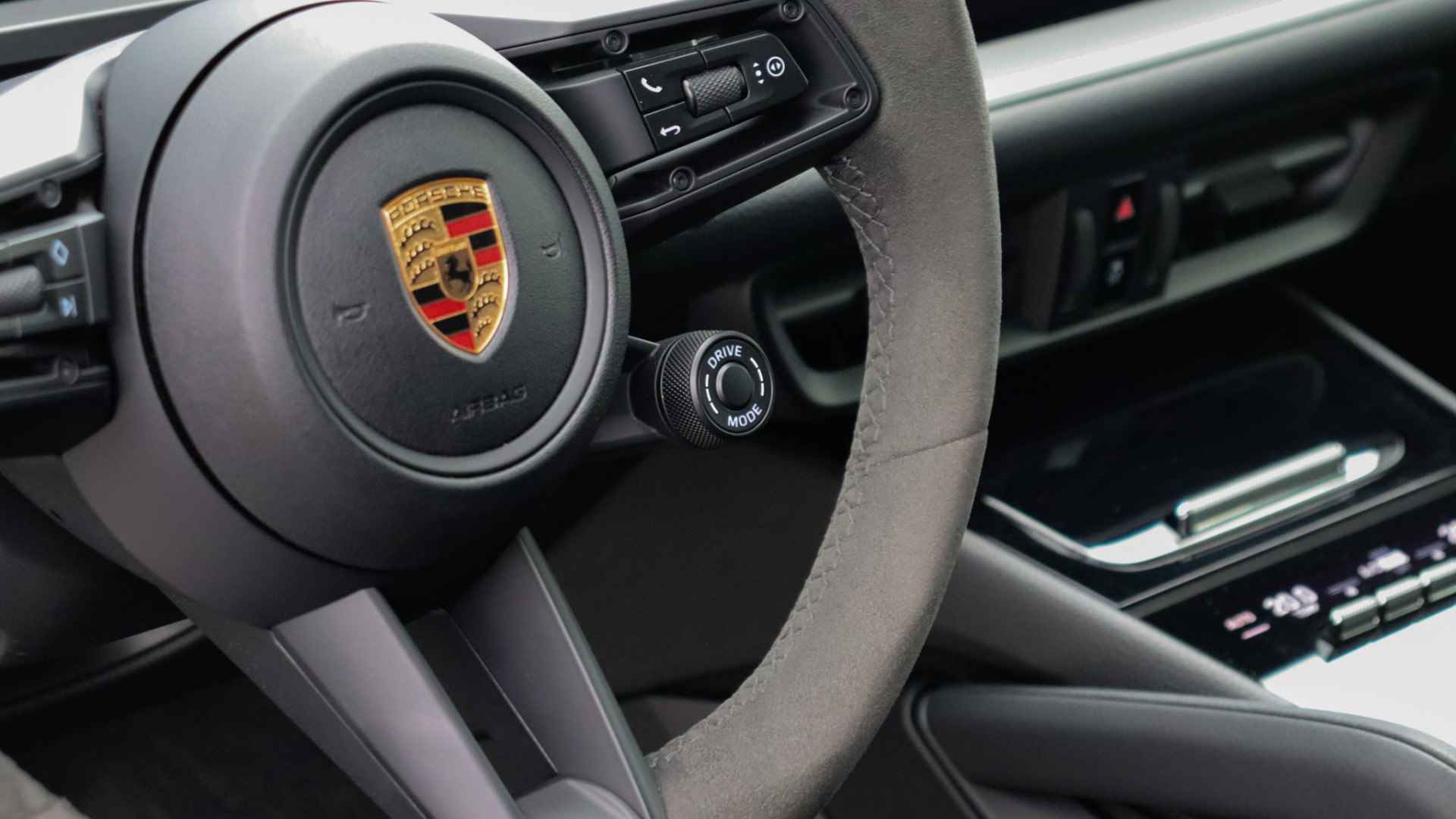 Porsche Cayenne Coupé 3.0 E-Hybrid Facelift | SportDesign | Rear Seat Entertainment | BOSE Sound | Trekhaak | Panoramadak | 10,9'' Bijrijdersdisplay - 7/34