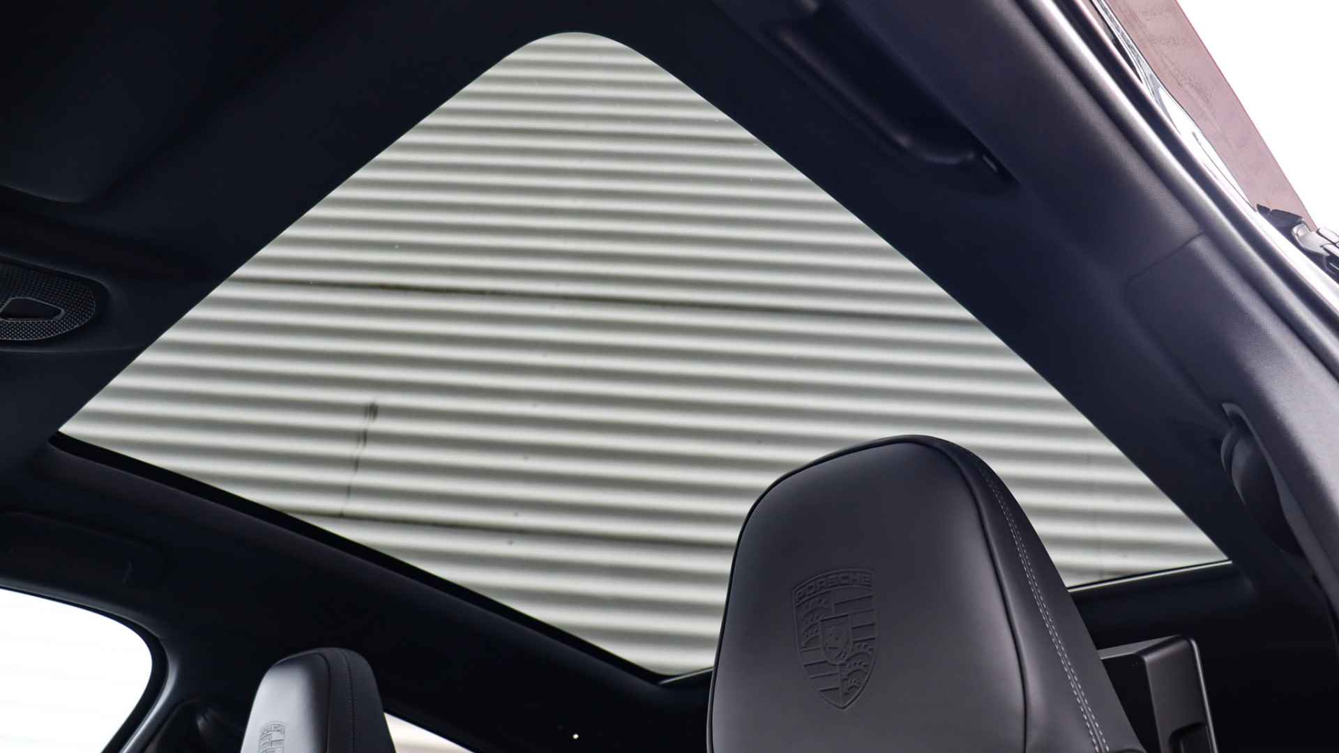 Porsche Cayenne Coupé 3.0 E-Hybrid Facelift | SportDesign | Rear Seat Entertainment | BOSE Sound | Trekhaak | Panoramadak | 10,9'' Bijrijdersdisplay - 9/34