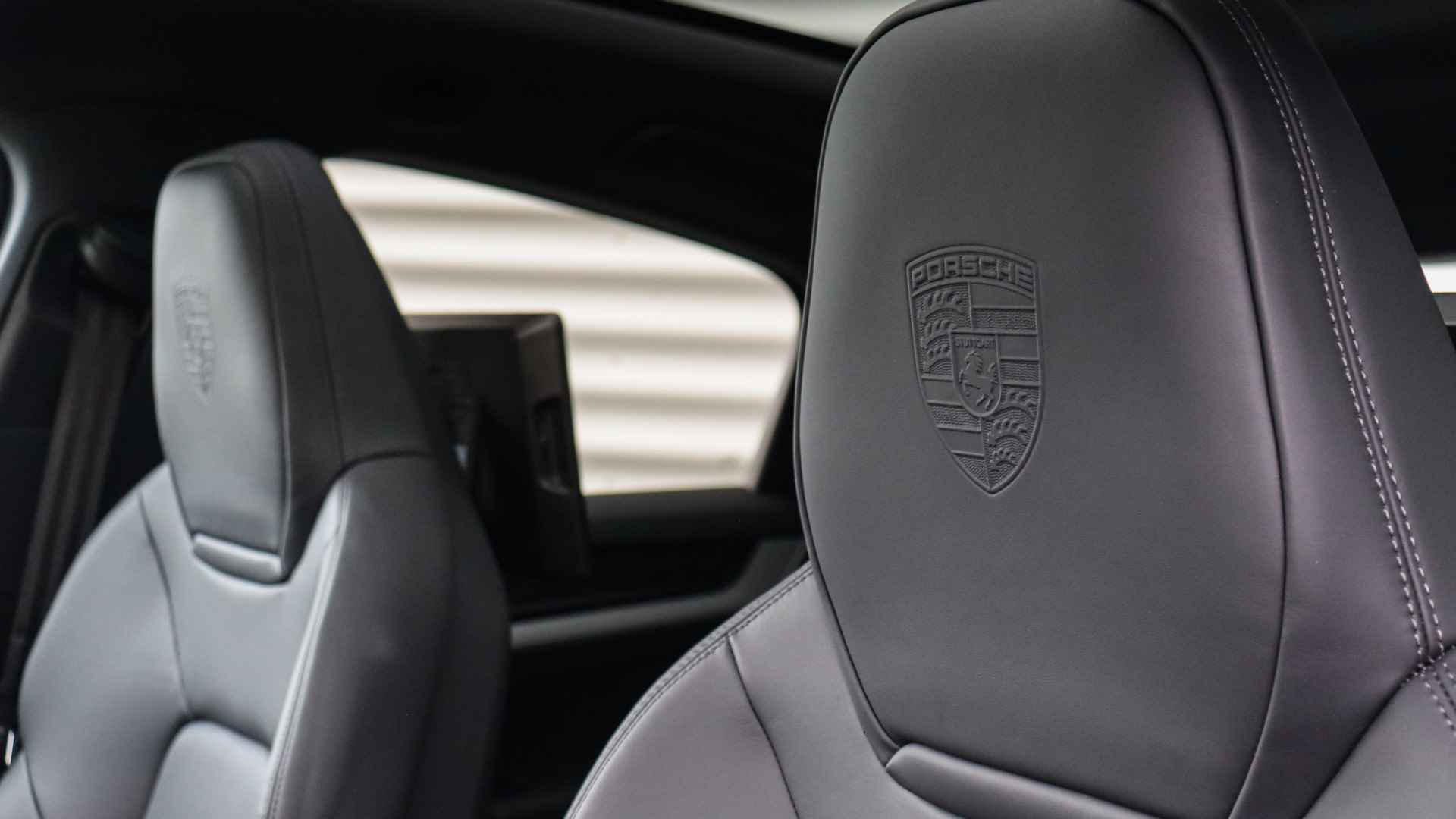 Porsche Cayenne Coupé 3.0 E-Hybrid Facelift | SportDesign | Rear Seat Entertainment | BOSE Sound | Trekhaak | Panoramadak | 10,9'' Bijrijdersdisplay - 12/34