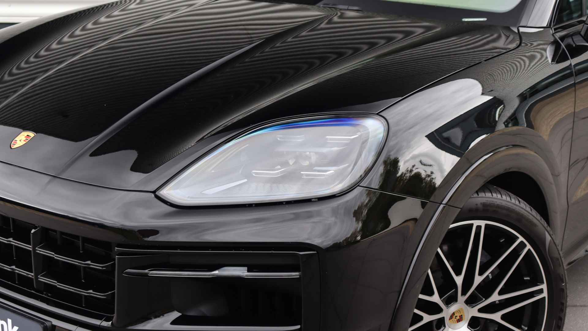 Porsche Cayenne Coupé 3.0 E-Hybrid Facelift | SportDesign | Rear Seat Entertainment | BOSE Sound | Trekhaak | Panoramadak | 10,9'' Bijrijdersdisplay - 16/34