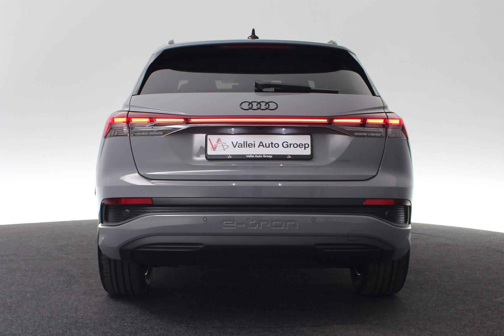 Audi Q4 e-tron Advanced edition 45 286pk | 30 Day Sale!** | Assistentie Pakket Plus | Optiek Pakket Zwart Plus | Privacy Glas - 18/45