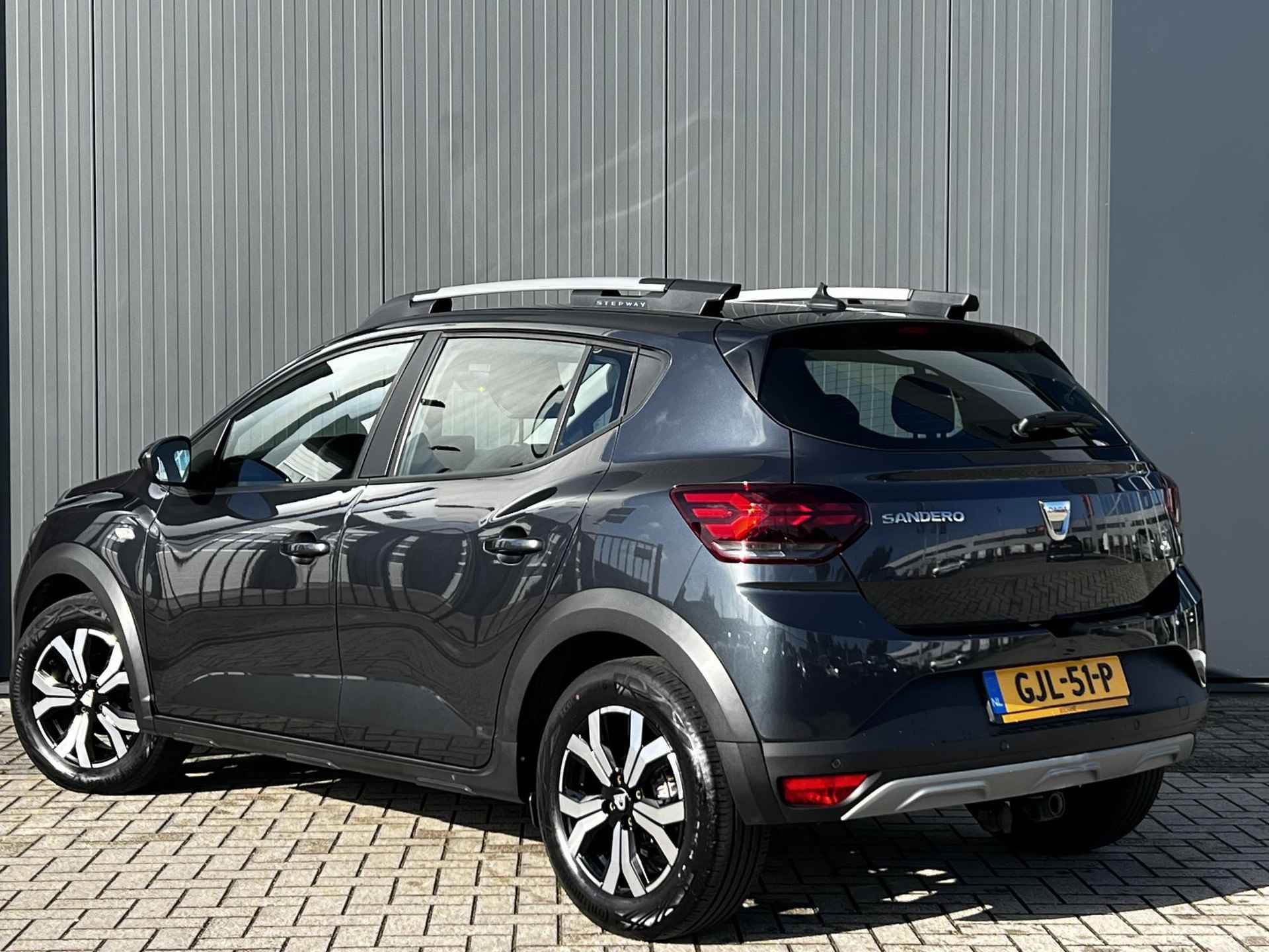 Dacia Sandero Stepway 1.0 TCe 90 Comfort | Trekhaak afneembare kogel | Navigatie | Apple Carplay - Android Auto | Parkeersensoren | Achteruitrijcamera - 4/21