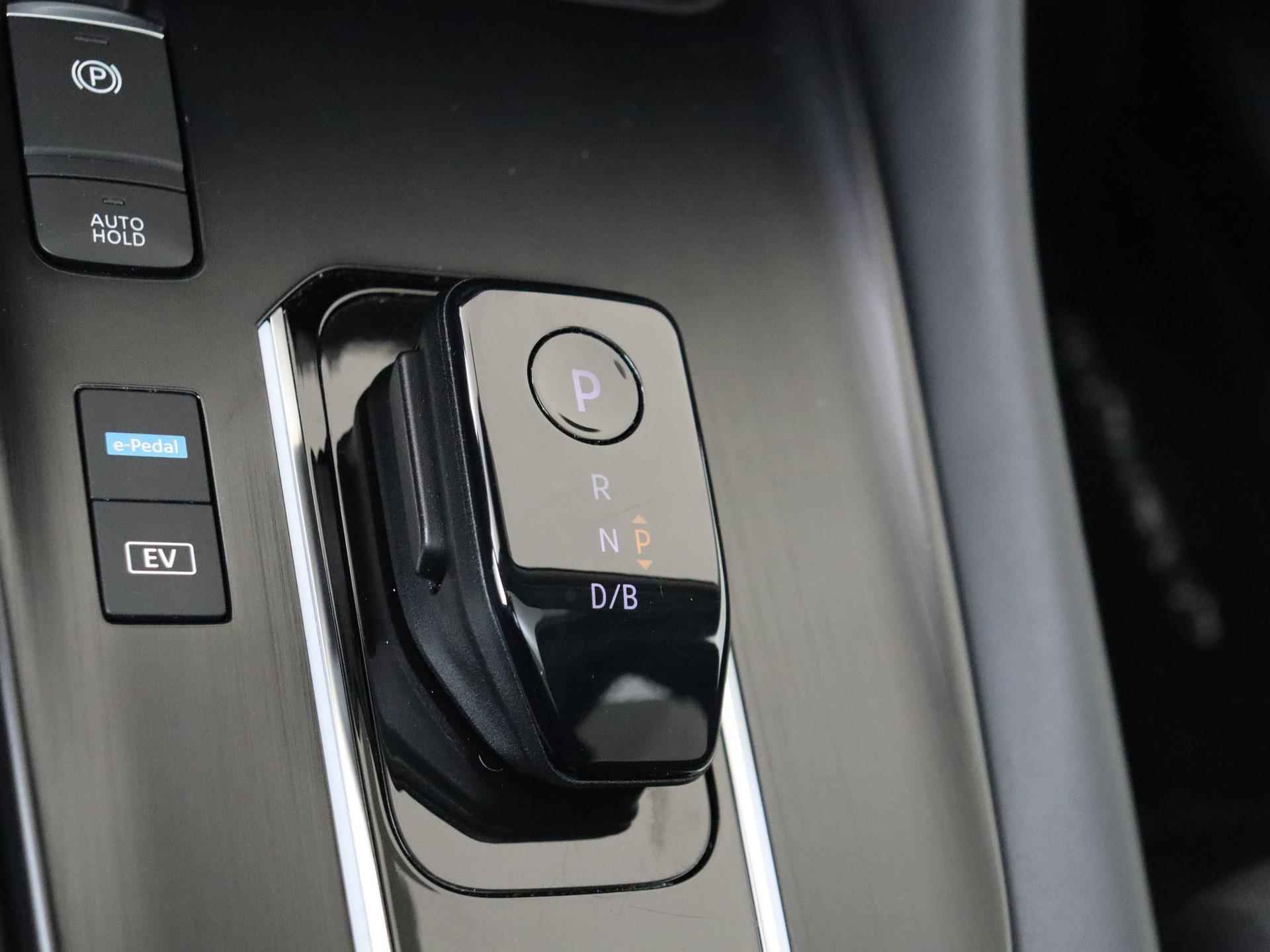 Nissan Qashqai 1.5 - 158PK e-Power Hybrid N-Connecta Automaat | Navigatie | Cruise Control Adaptief | Climate Control| Panoramadak | 360 Camera | Apple Carplay/Android Auto | Parkeersensoren | Licht & Regen Sensor | LED Verlichting | Electrische Ramen | Centrale Deurvergrendeling | - 15/27