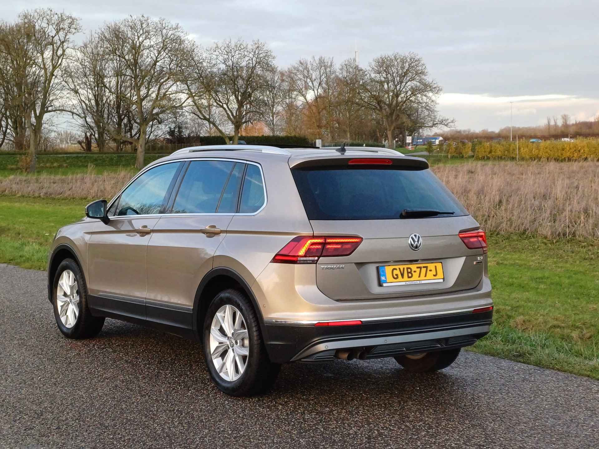 Volkswagen Tiguan 1.4 TSI 4Motion Highline | Pano | Digi dash | Camera | Led | Navi | 18 " | Ada Cruise | - 9/56