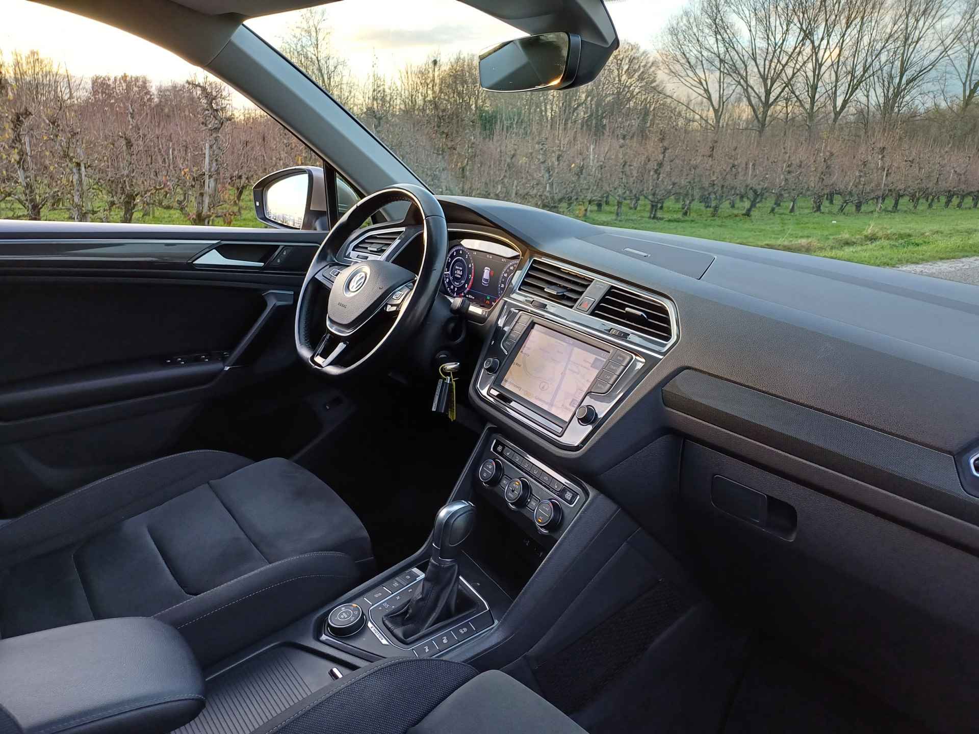 Volkswagen Tiguan 1.4 TSI 4Motion Highline | Pano | Digi dash | Camera | Led | Navi | 18 " | Ada Cruise | - 40/56