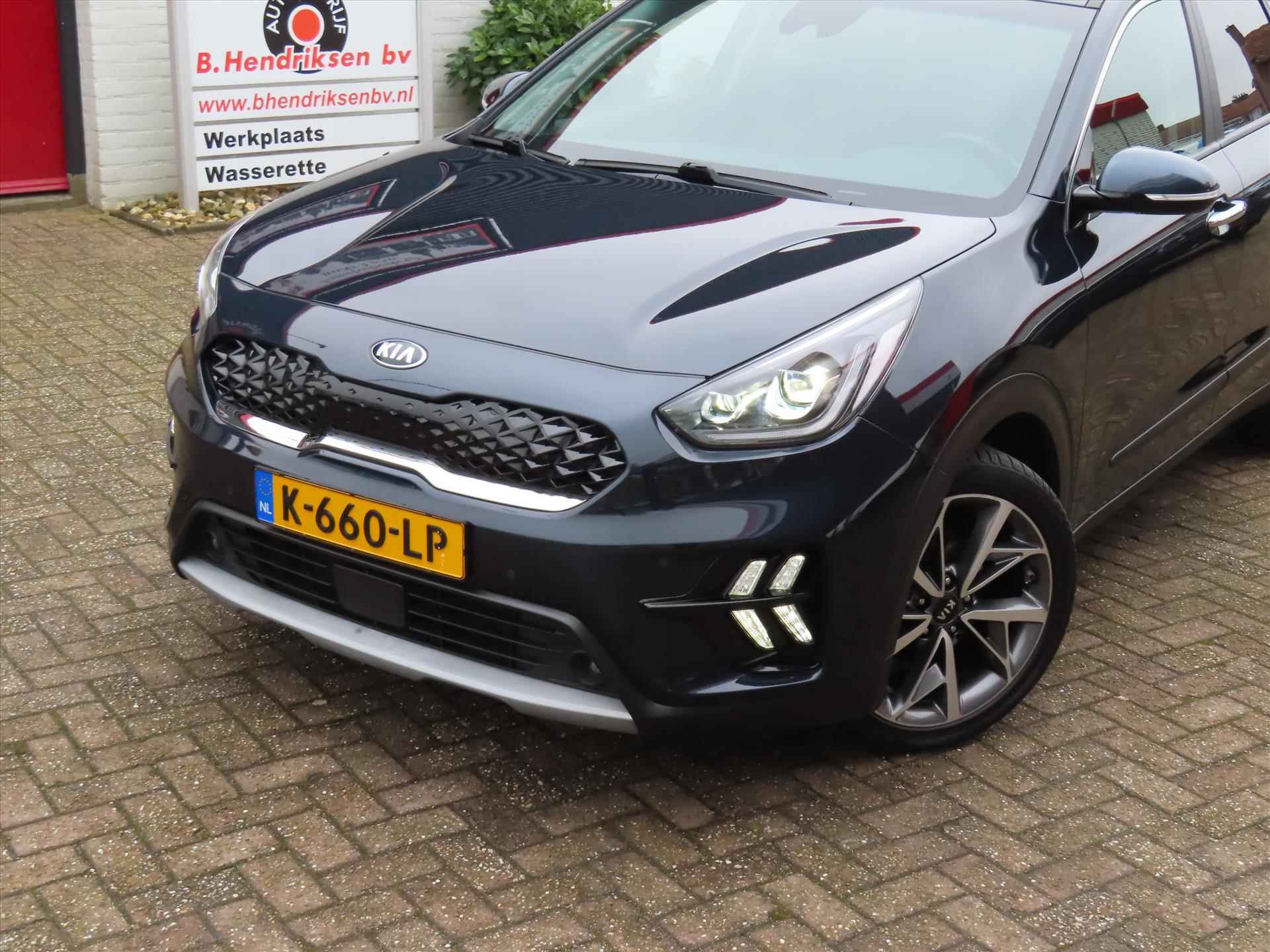 Kia Niro 1.6 GDi Hybrid 141pk DCT6 ExecutiveLine/ 18 Inch velgen/ Open dak/ Keyless/ Lederen bekleding/ Stoel + stuur verwarming/ Origineel NL/ 1 Eigenaar/ NAP - 3/50