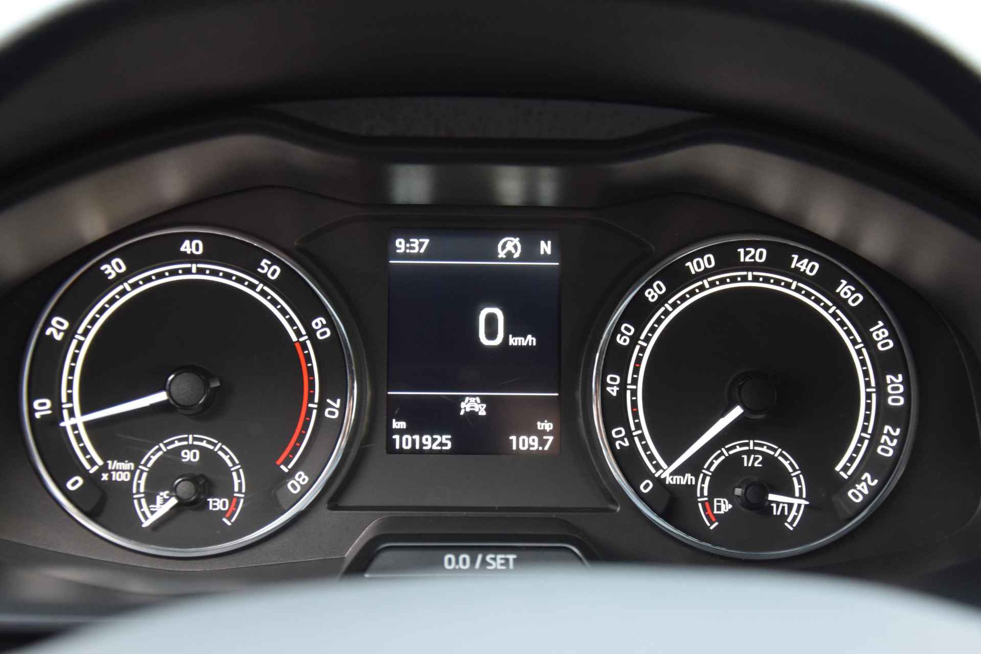 Škoda Scala 1.5 TSI 150PK DSG Automaat Sport Business | NL-Auto | BOVAG Garantie | Sunset glas achter | Parkeercamera | DAB | Keyless Start | Apple Carplay/Android Auto | - 15/40
