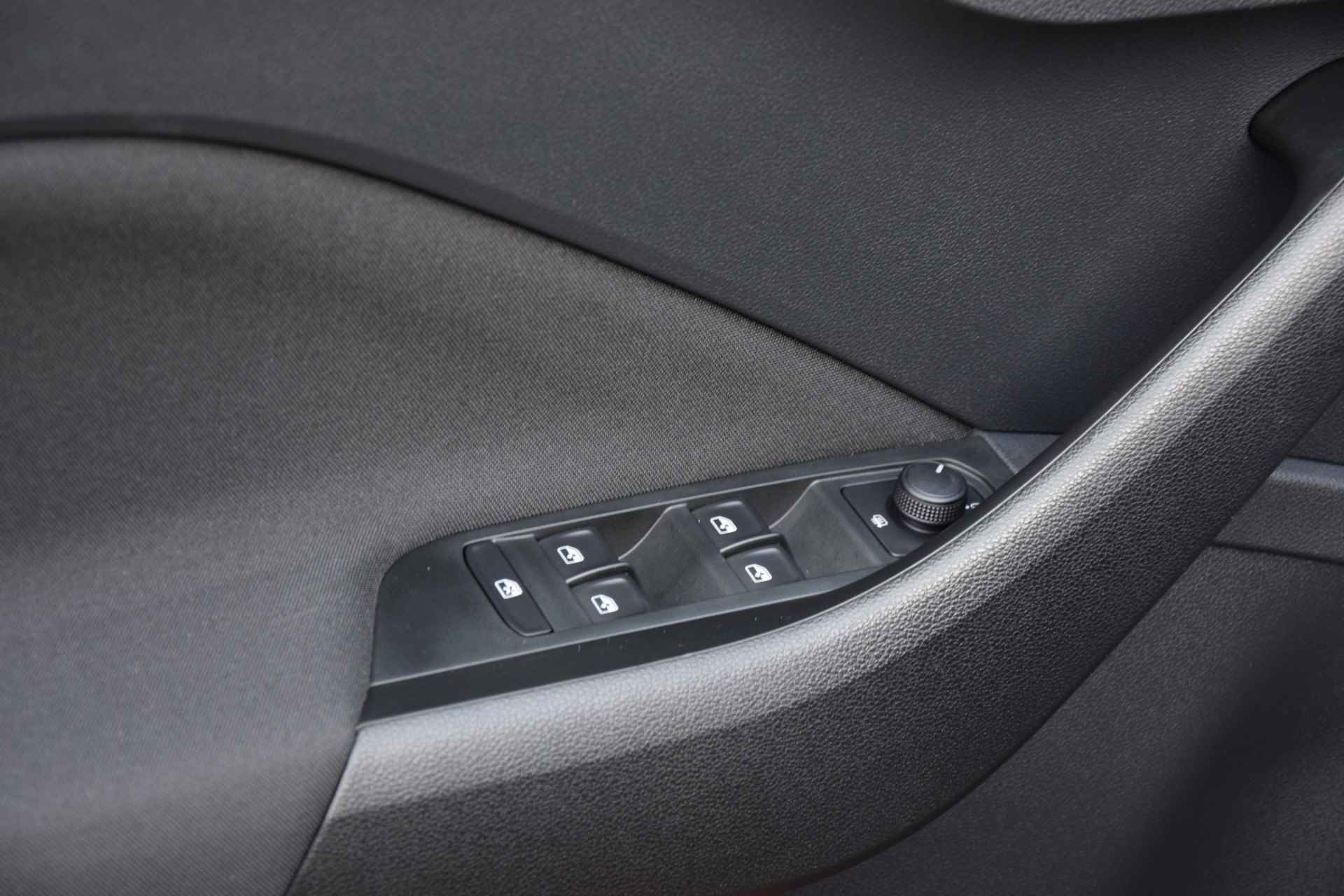 Škoda Scala 1.5 TSI 150PK DSG Automaat Sport Business | NL-Auto | BOVAG Garantie | Sunset glas achter | Parkeercamera | DAB | Keyless Start | Apple Carplay/Android Auto | - 30/40