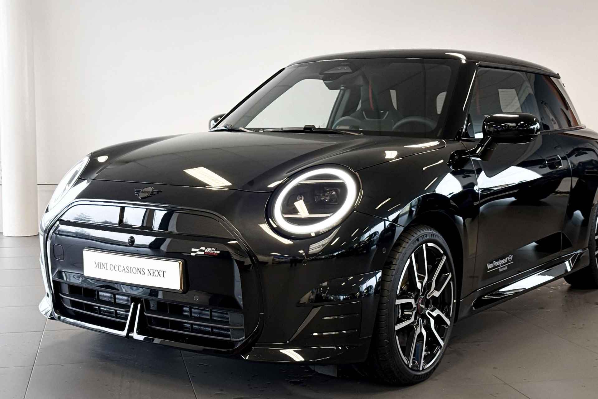 MINI Cooper 3-deurs E John Cooper Works 40.7 kWh | JCW | Harman Kardon | Glazen Panoramadak | Geheugenstoelen | Stoelverwarming | - 20/27