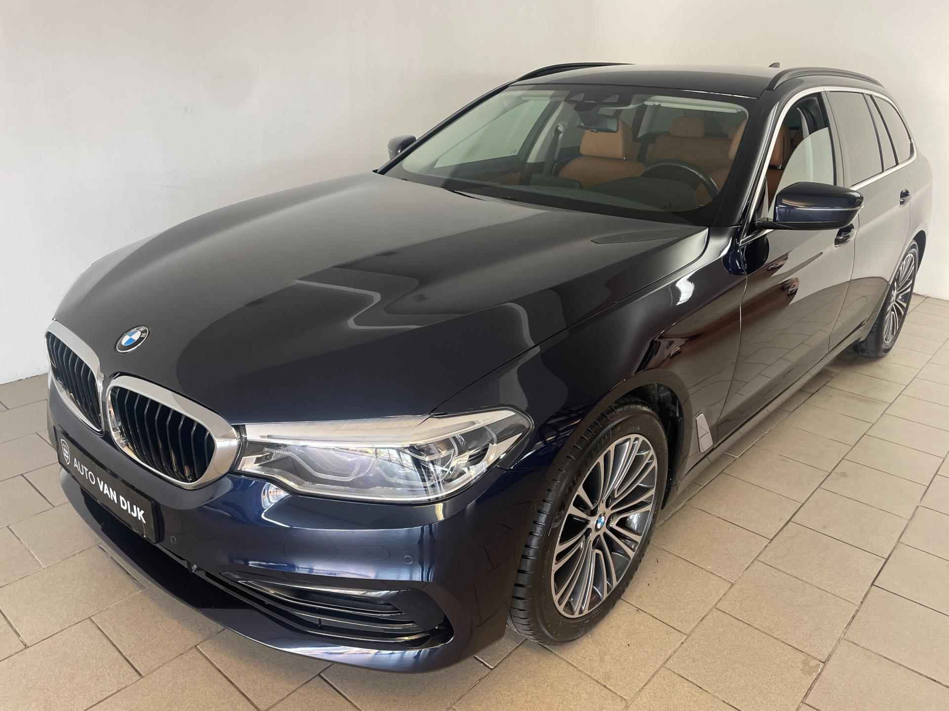 BMW 5-serie Touring 520i High Executive AUTOMAAT NAVI CRUISE BLUETOOTH LED VERL STUURVERW STOELVERW STOELVENT LEDER NIEUWSTAAT - 13/57