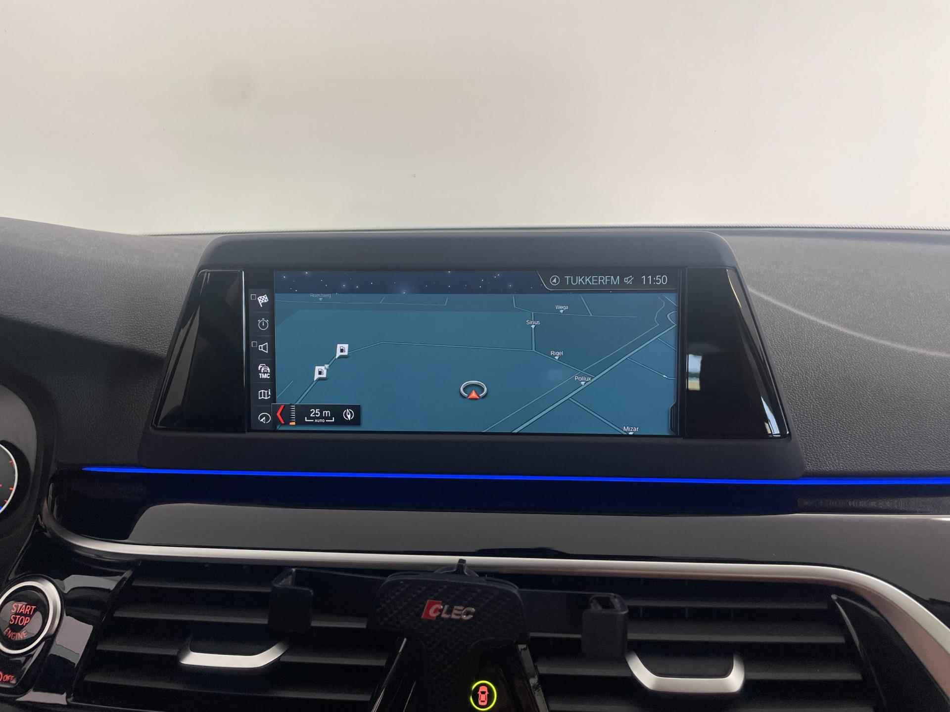 BMW 5-serie Touring 520i High Executive AUTOMAAT NAVI CRUISE BLUETOOTH LED VERL STUURVERW STOELVERW STOELVENT LEDER NIEUWSTAAT - 43/57