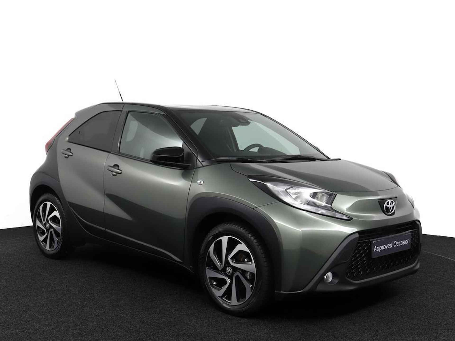 Toyota Aygo X 1.0 VVT-i MT Pulse Limited | Apple Carplay/Android Auto | Parkeercamera | Adaptieve Cruise-Control | Stoelverwarming | - 14/44