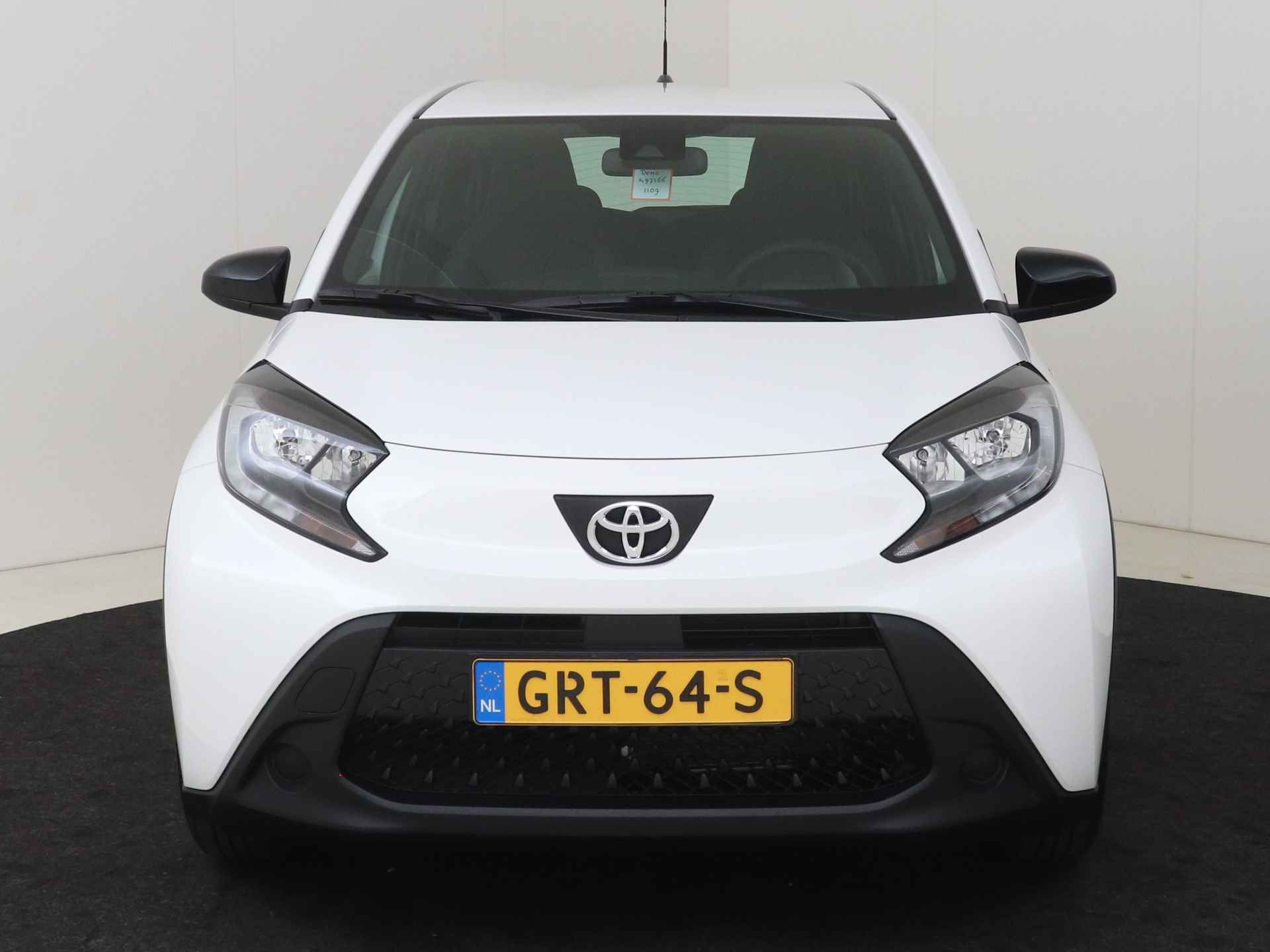 Toyota Aygo X 1.0 VVT-i MT Play *Demo | Airco | Camera | Apple CarPlay - Android Auto | Cruise Control Adaptive | Bluetooth | - 26/41