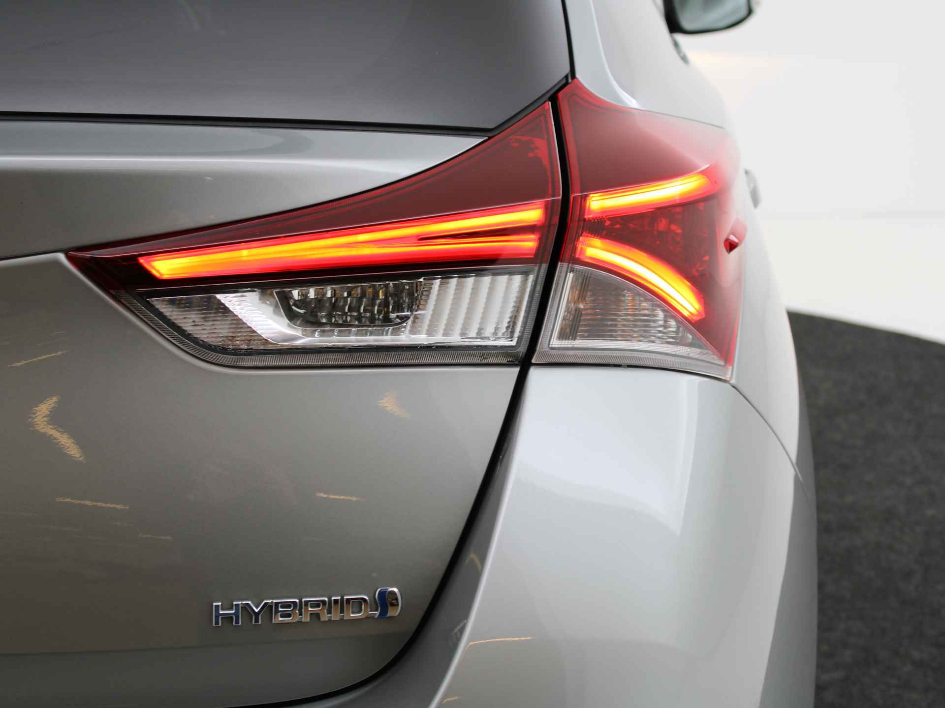Toyota Auris 1.8 Hybrid Dynamic Ultimate Limited | Navigatie | Lichtmetalen Velgen | - 42/47