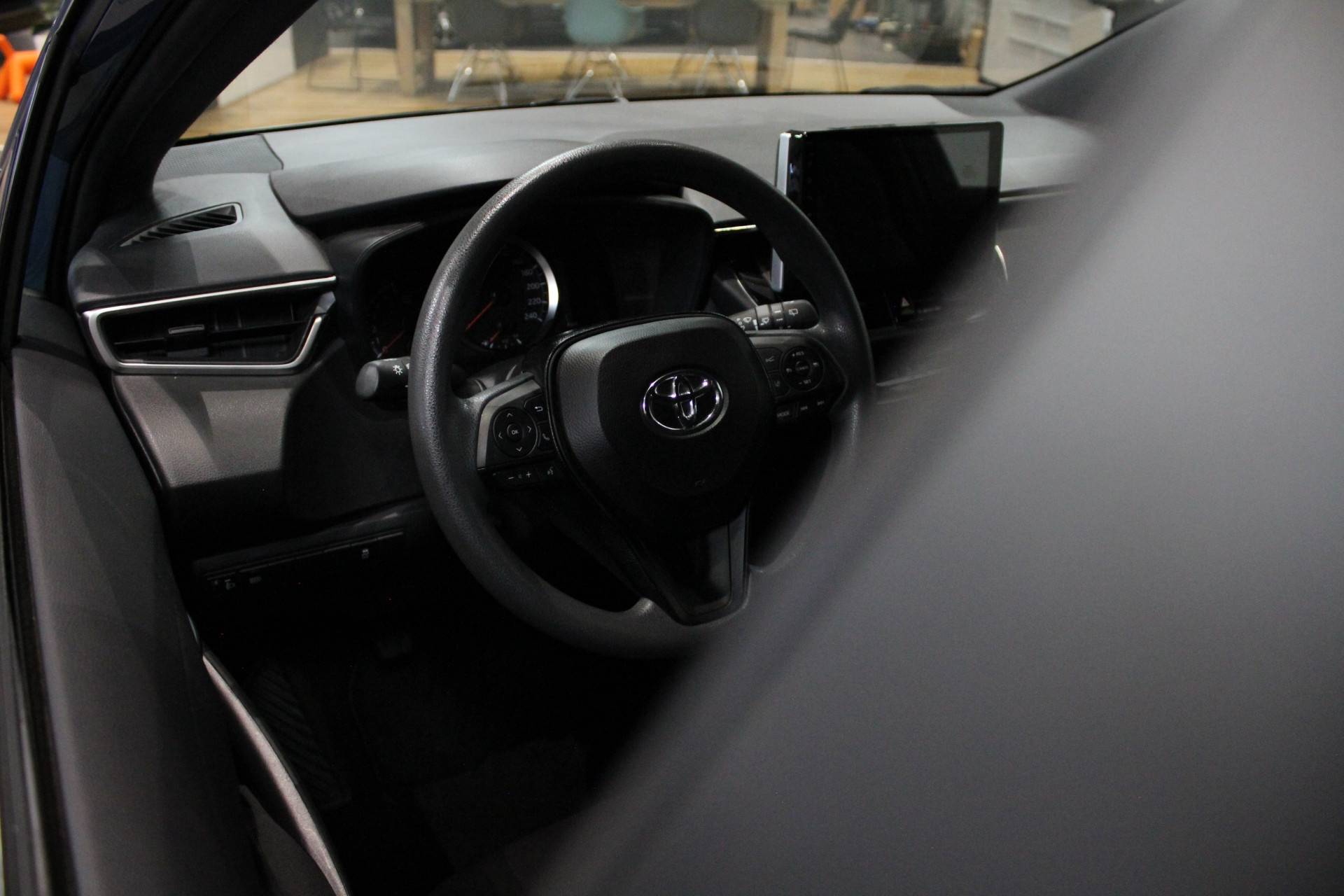 Toyota Corolla Touring Sports 1.2 Turbo Comfort | Navigatie | Lm velgen | - 5/19
