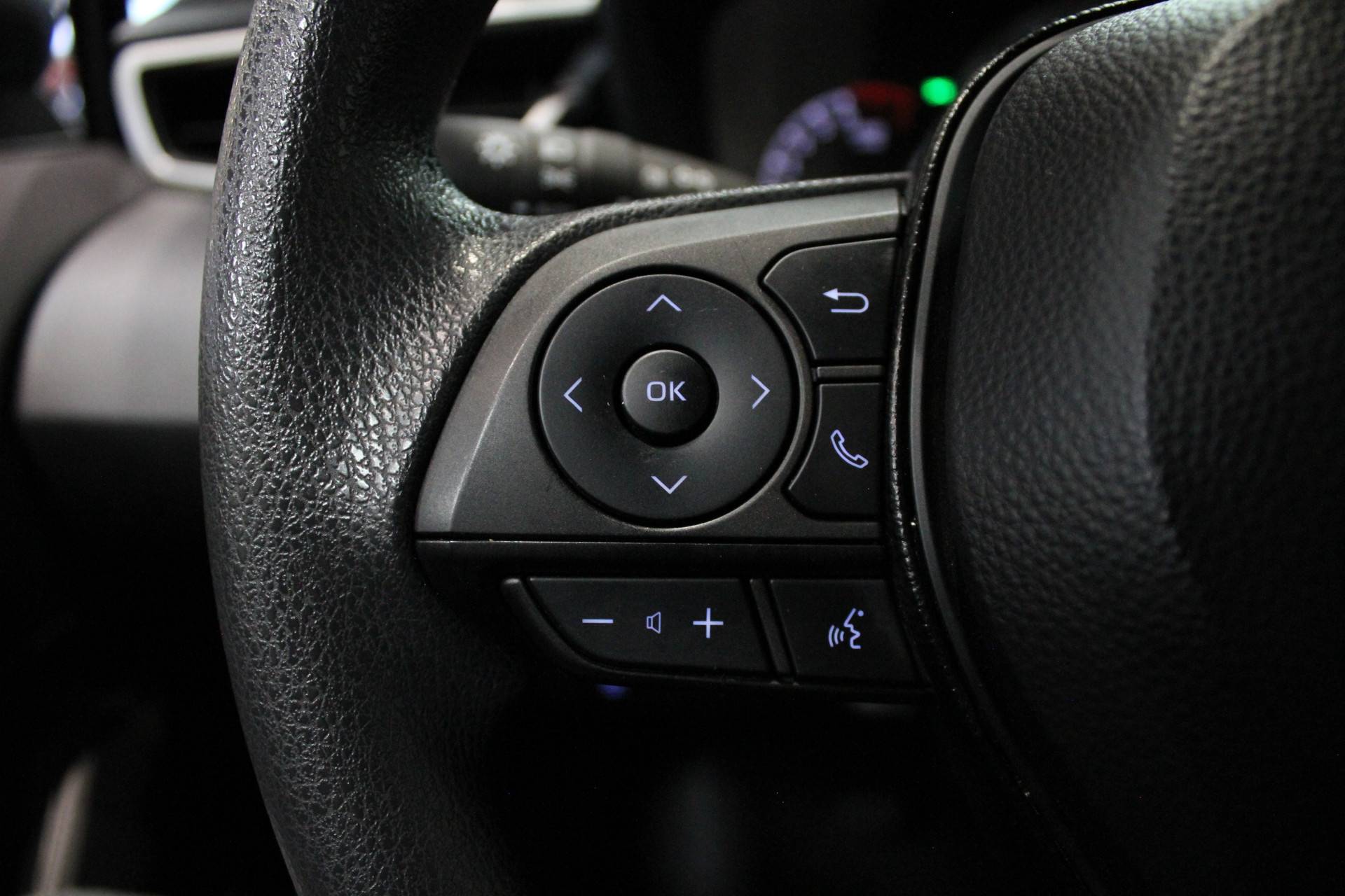 Toyota Corolla Touring Sports 1.2 Turbo Comfort | Navigatie | Lm velgen | - 13/19