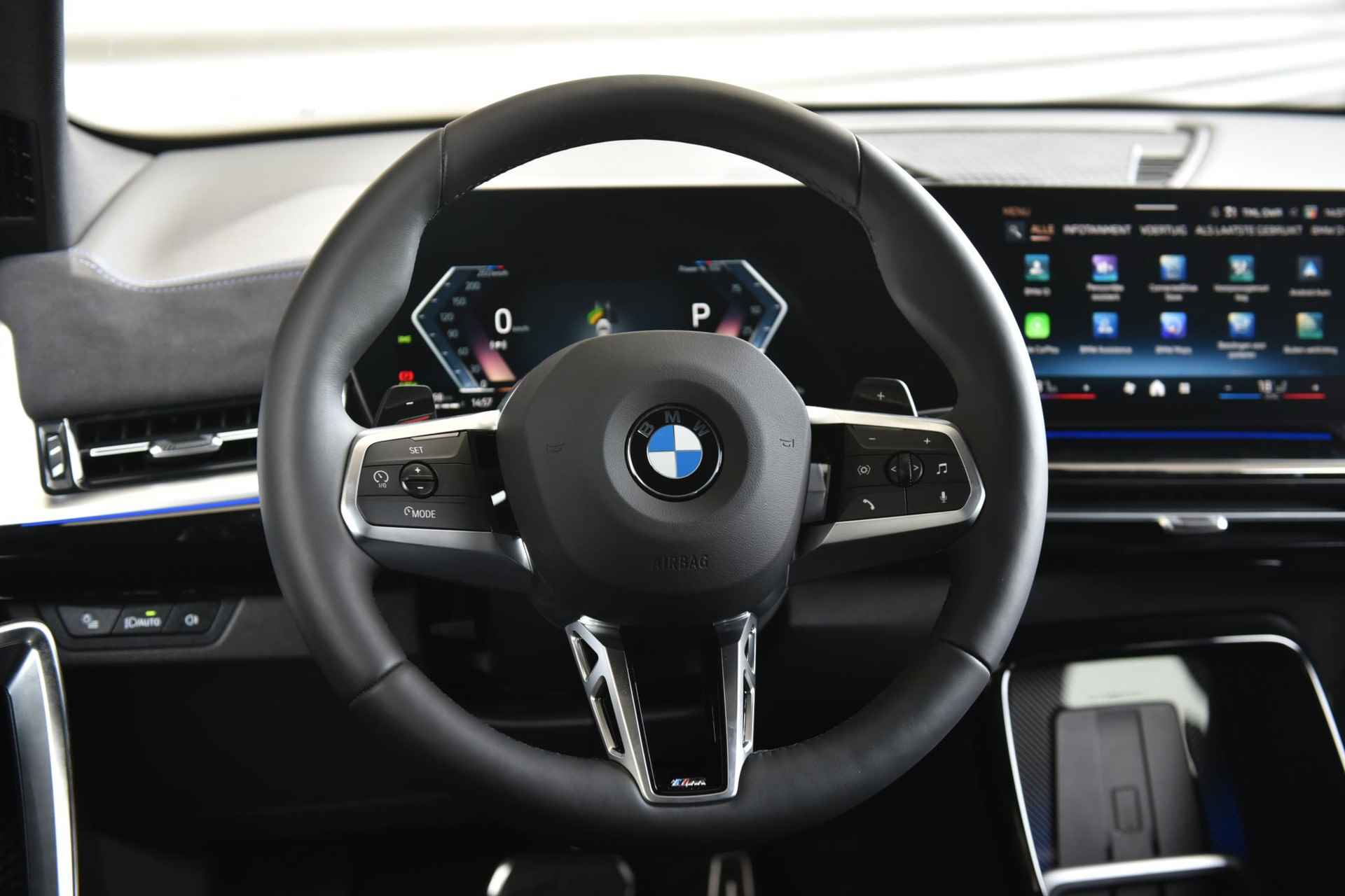 BMW X2 sDrive20i Launch Edition - 19/27