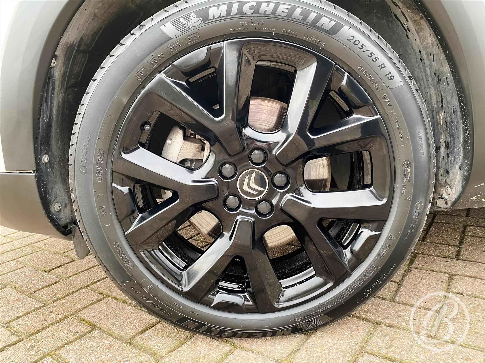 CITROEN C5 Aircross 1.6 Hybrid 225pk EAT8 Shine | elek. achterklep, adaptive cruise, keyless, 19 inch velgen, camera, parkeersensoren, dodehoekdetectie, dab, navigatie - 18/73