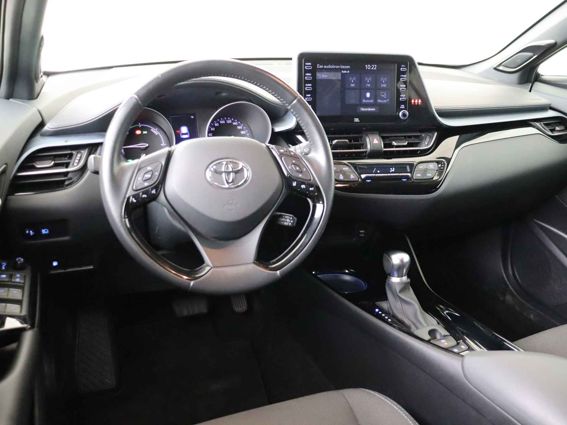 Toyota C-HR 1.8 Hybrid First Edition I Navigatie I Climate Control I Cruise Control I Camera I USB I LM Velgen I 1e Eigenaar I Dealer Onderhouden I Stoelverwarming Voor I Trekhaak Afneembaar I - 6/51