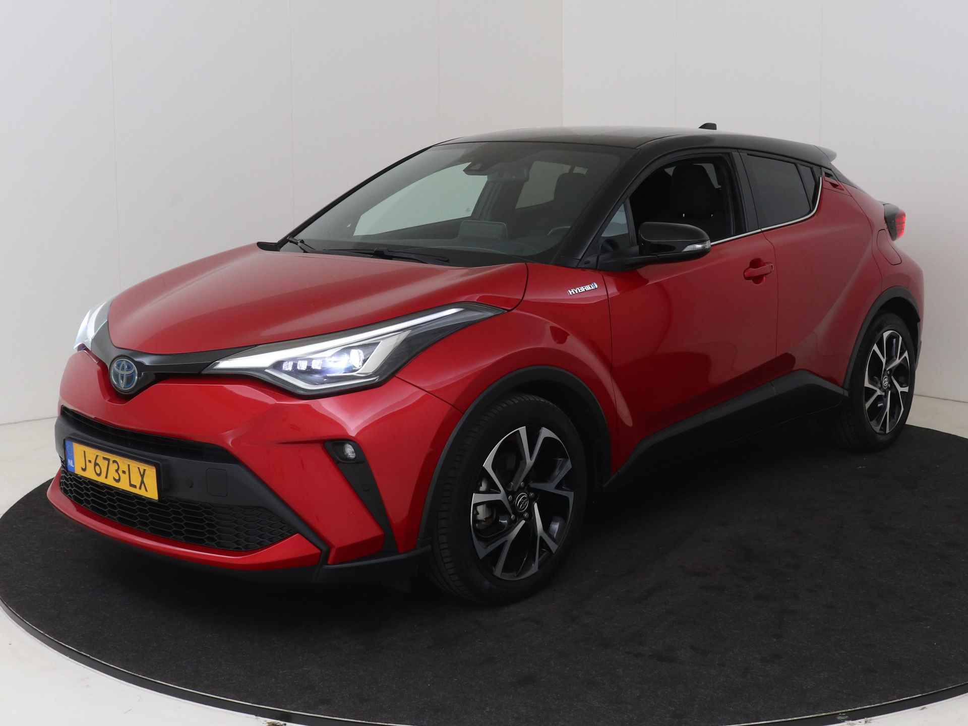 Toyota C-HR 1.8 Hybrid First Edition I Navigatie I Climate Control I Cruise Control I Camera I USB I LM Velgen I 1e Eigenaar I Dealer Onderhouden I Stoelverwarming Voor I Trekhaak Afneembaar I - 29/51