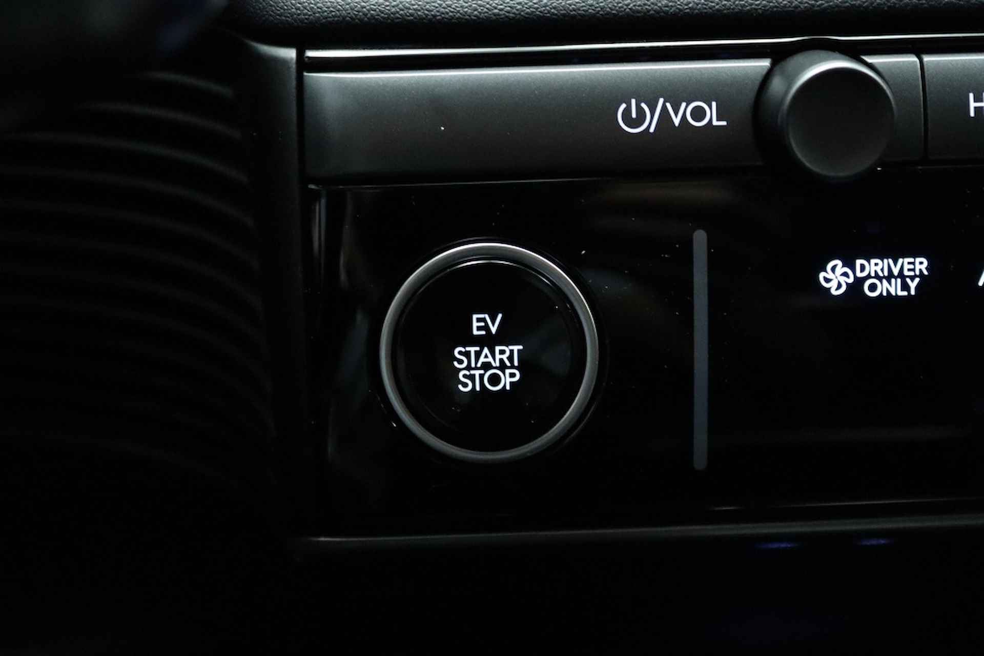 Hyundai IONIQ 5 Connect+ 84 kWh | Camera | Head-up Display | Navigatie | Stoelve - 36/49