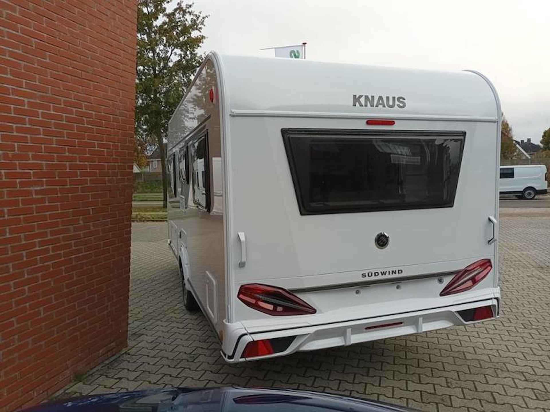 Knaus Sudwind 450 FU - 4/13