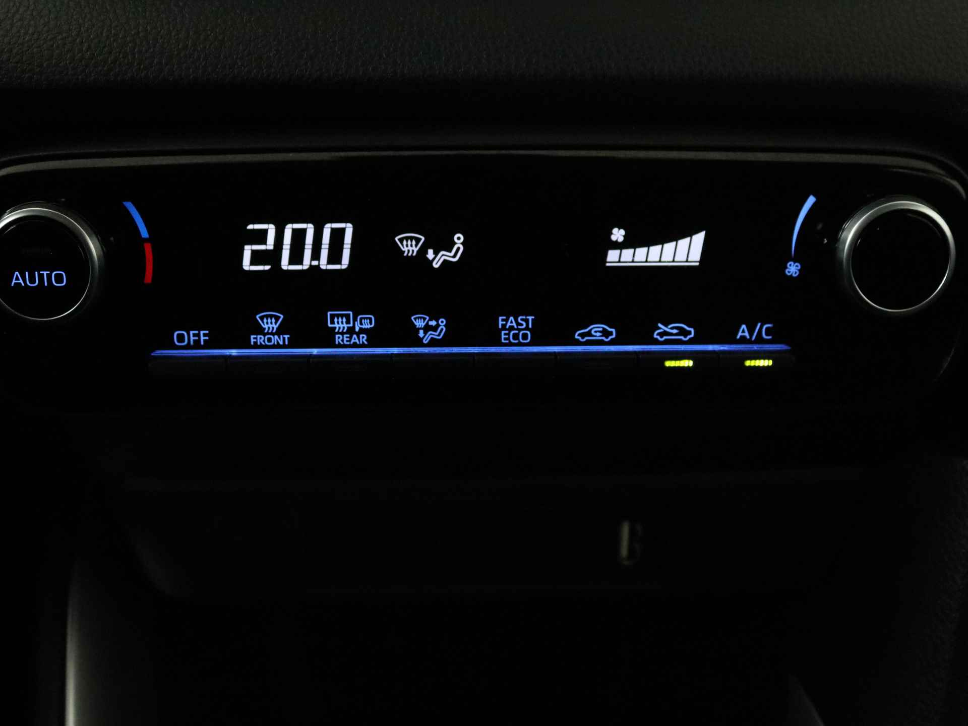 Toyota Yaris 1.5 Hybrid Dynamic | Navigatie | - 12/40