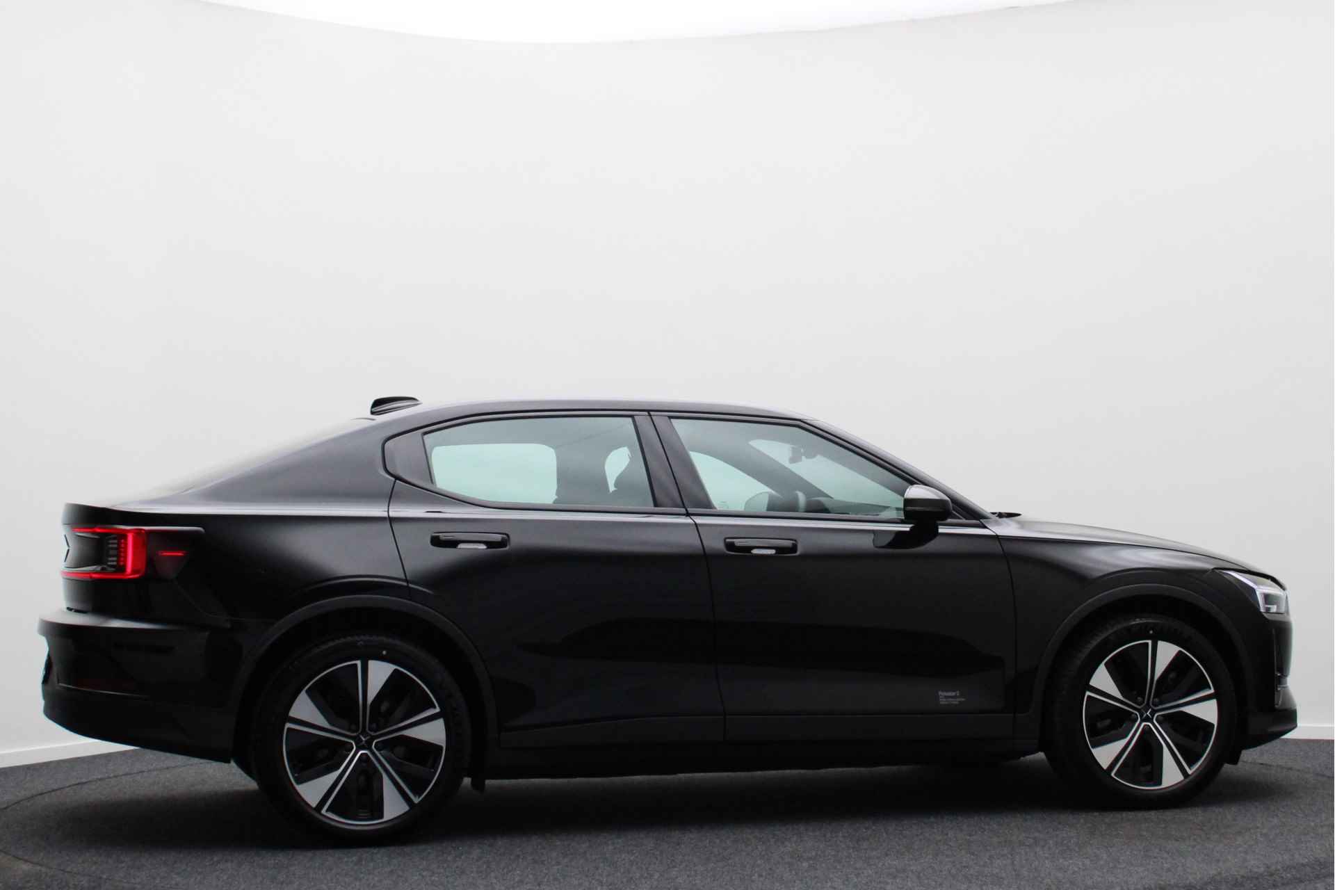 Polestar 2 Standard Range Single Motor 69 kWh ACC, 360° Camera, Apple Carplay, Climate Control, 19'' - 9/45