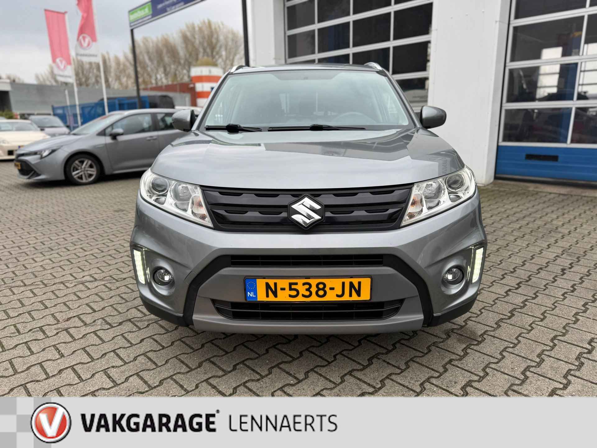 Suzuki Vitara 1.6 Exclusive - 2/25